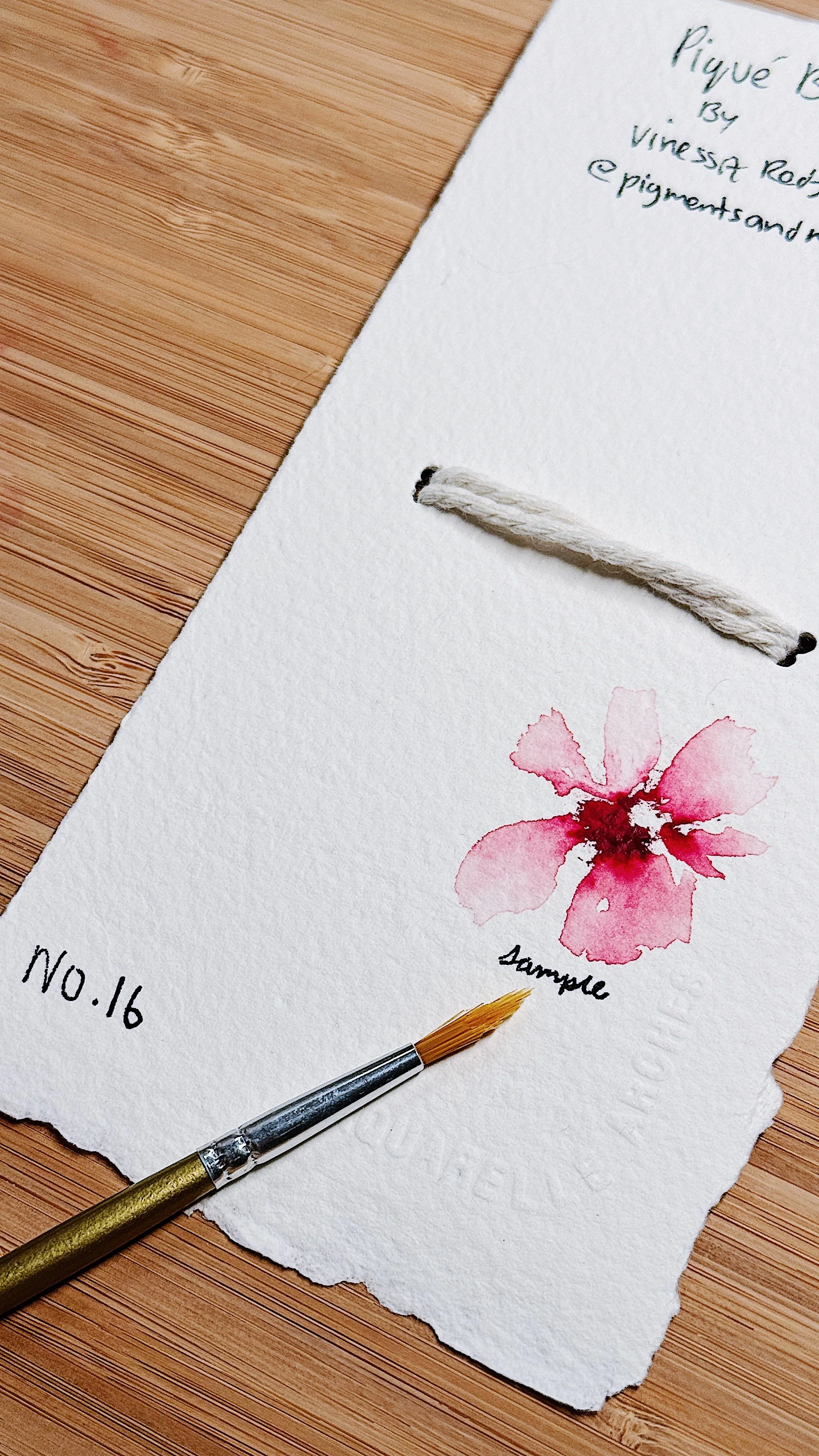 Piqué Brush No. 16 - Detail