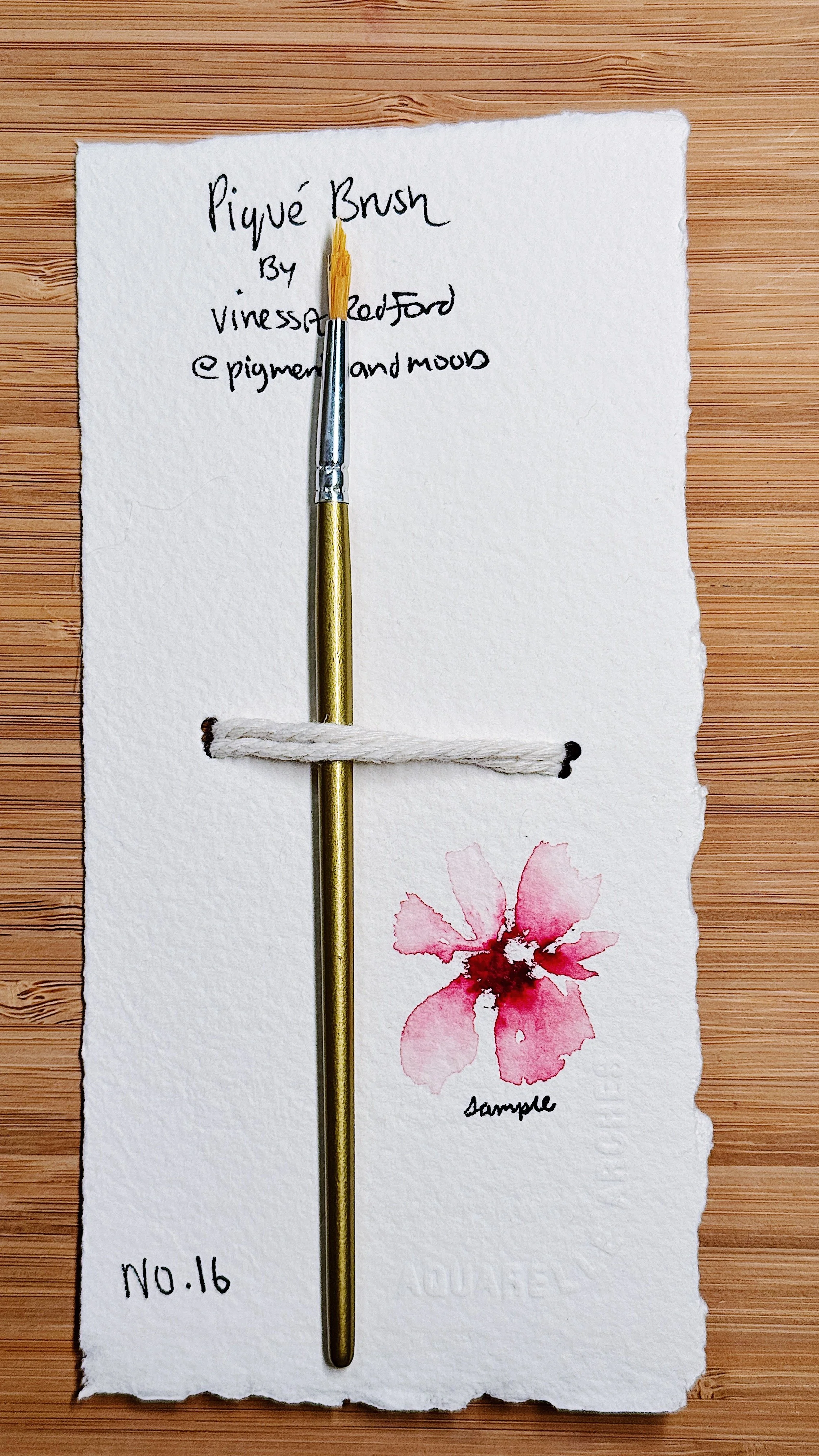 Piqué Brush No. 16
