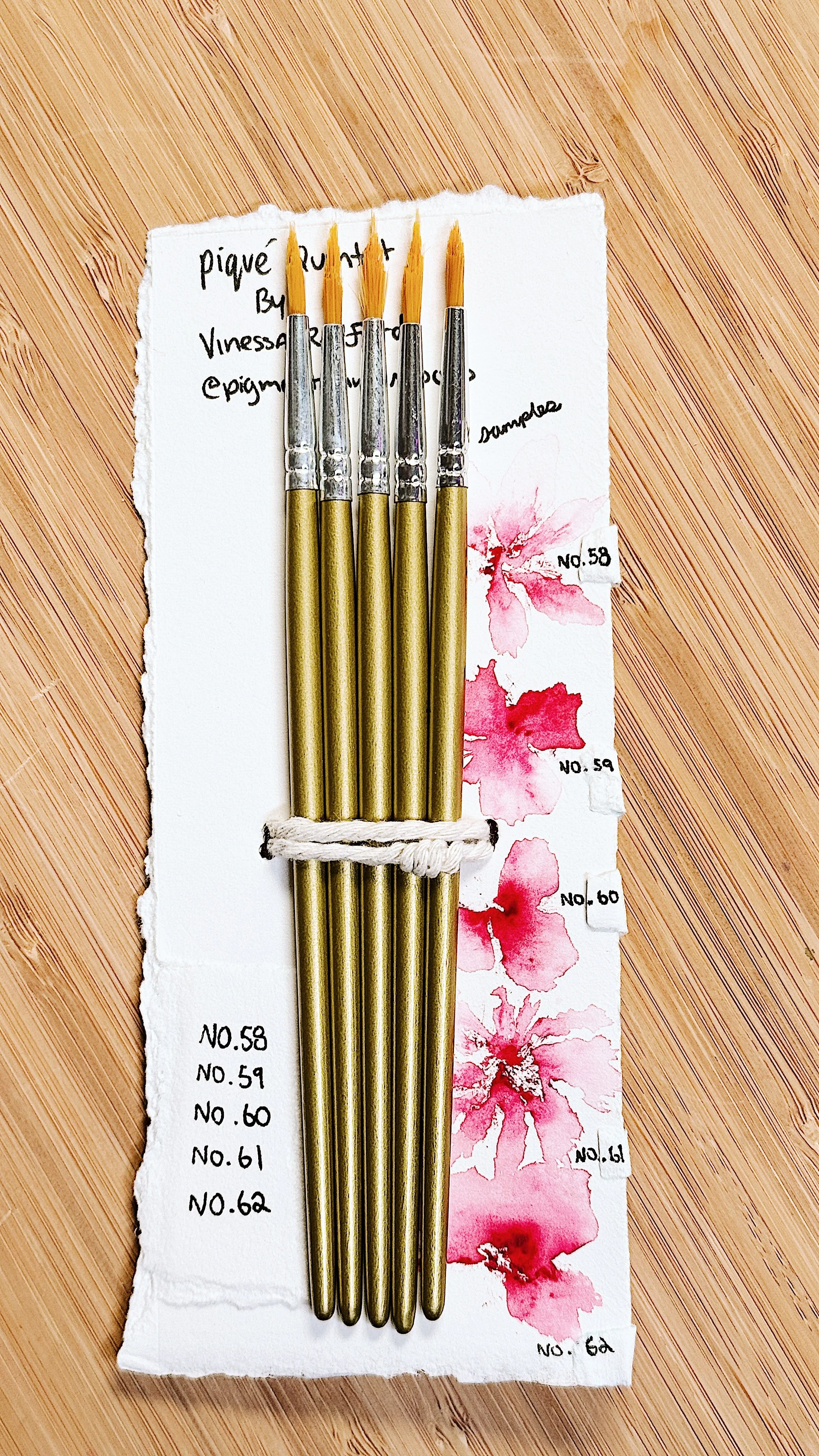Piqué Brush