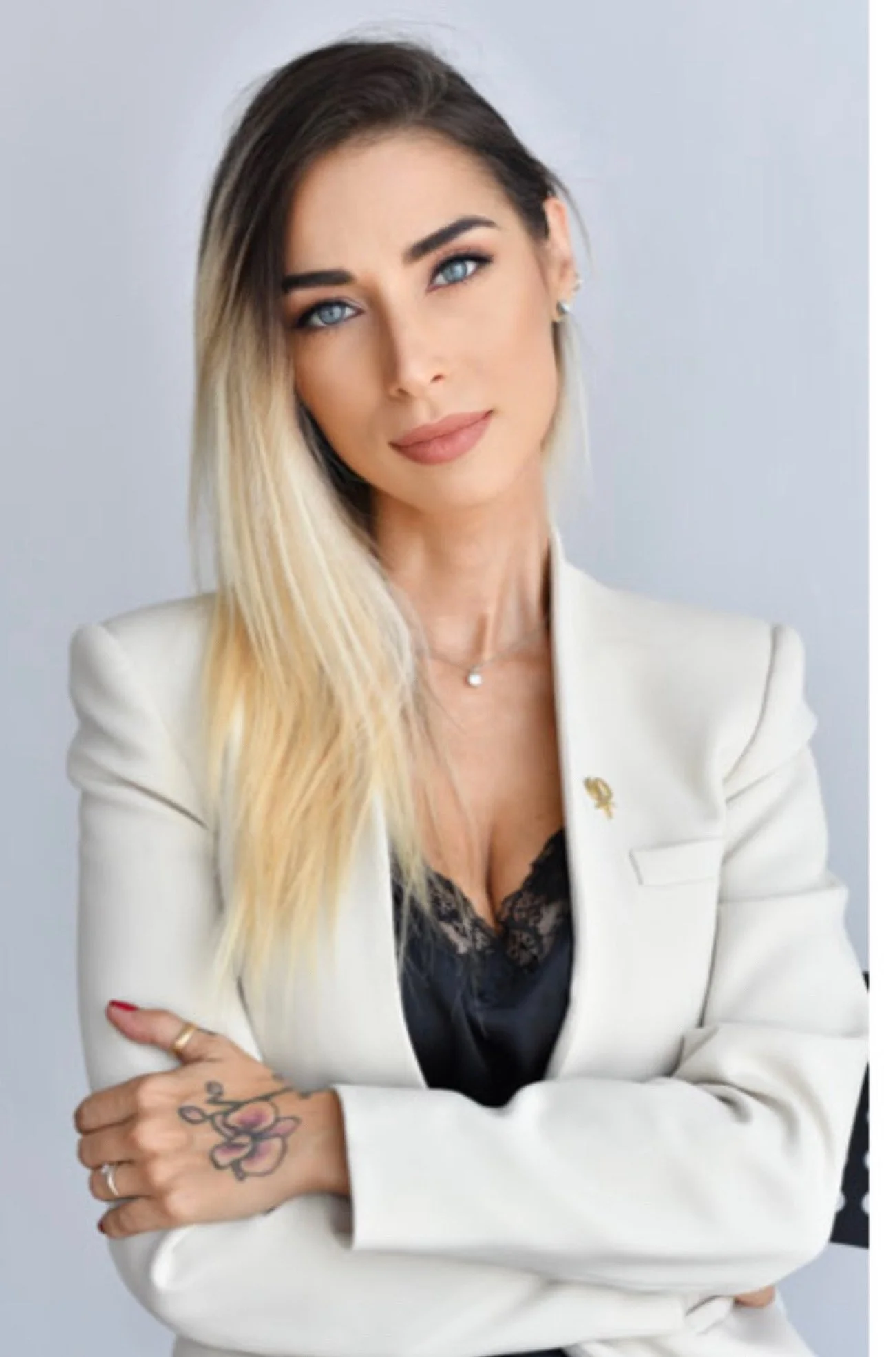 Formacion Basica de Microblading