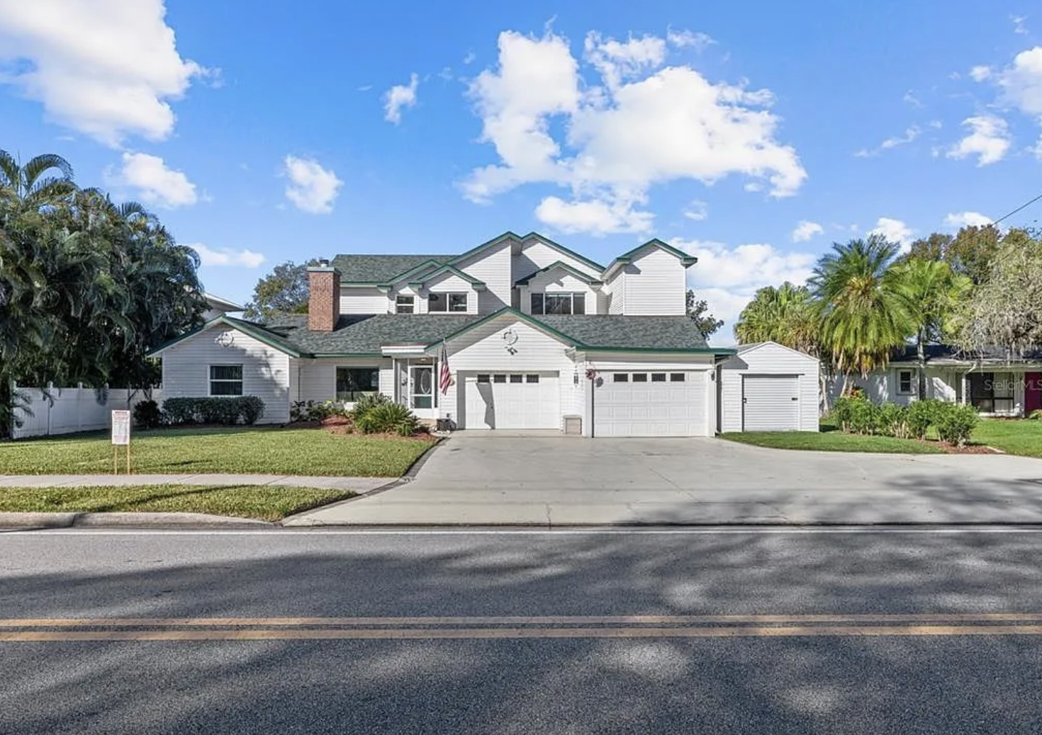 3061 Lakeview Dr, Sebring, FL 33870