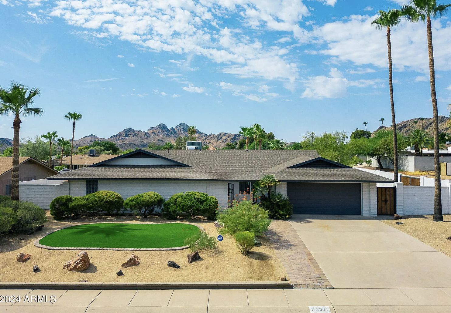 2501 E Beryl Ave, Phoenix, AZ 85028
