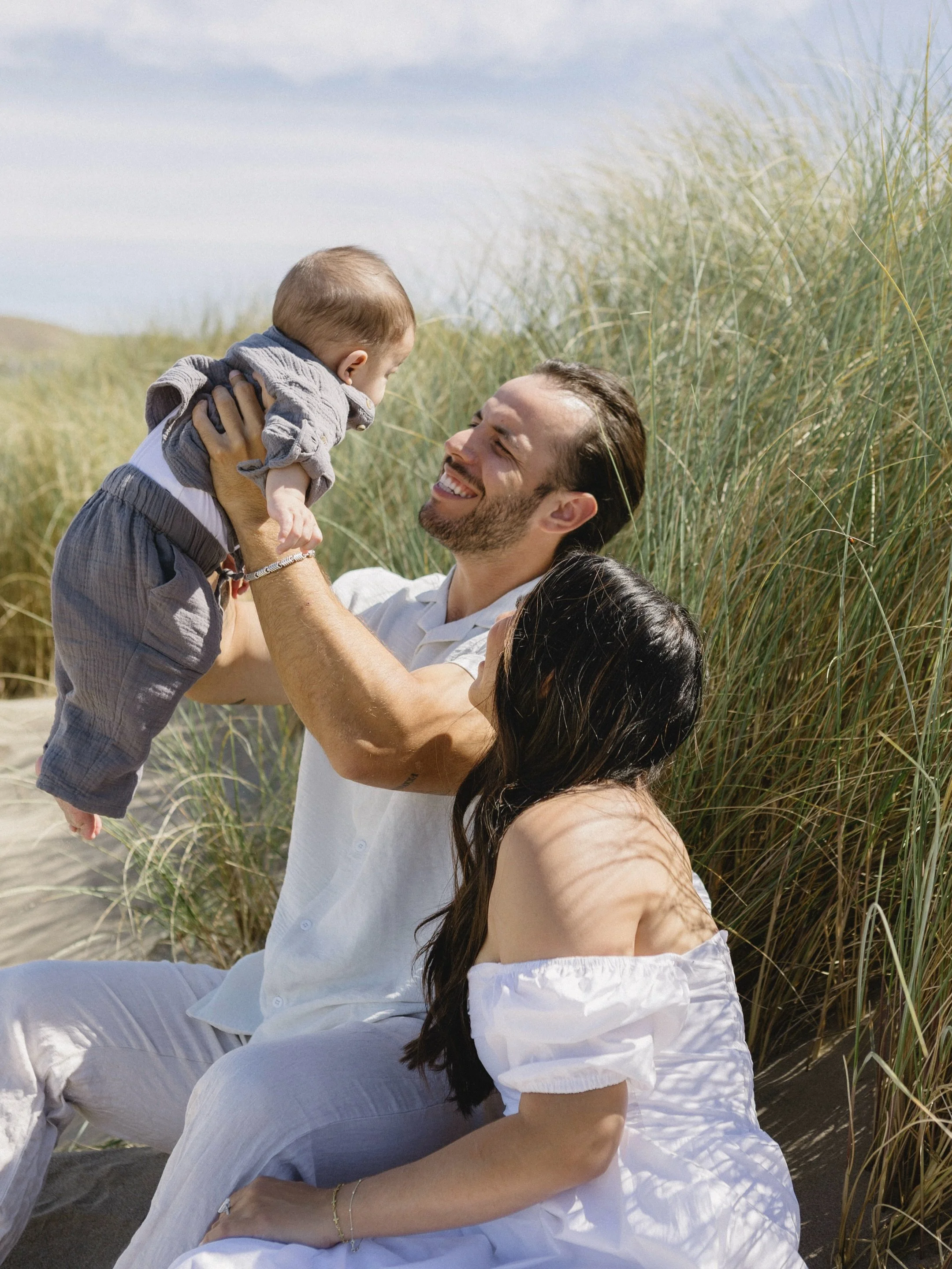 Sharing the cutest little family photoshoot from earlier this year!! 

Swipe to the end to see photos from their maternity session>>>>>>>

#familyphotoshoot #beachphotoshoot #centralcoastphotographer #morrobay #morrorock 

| Morr