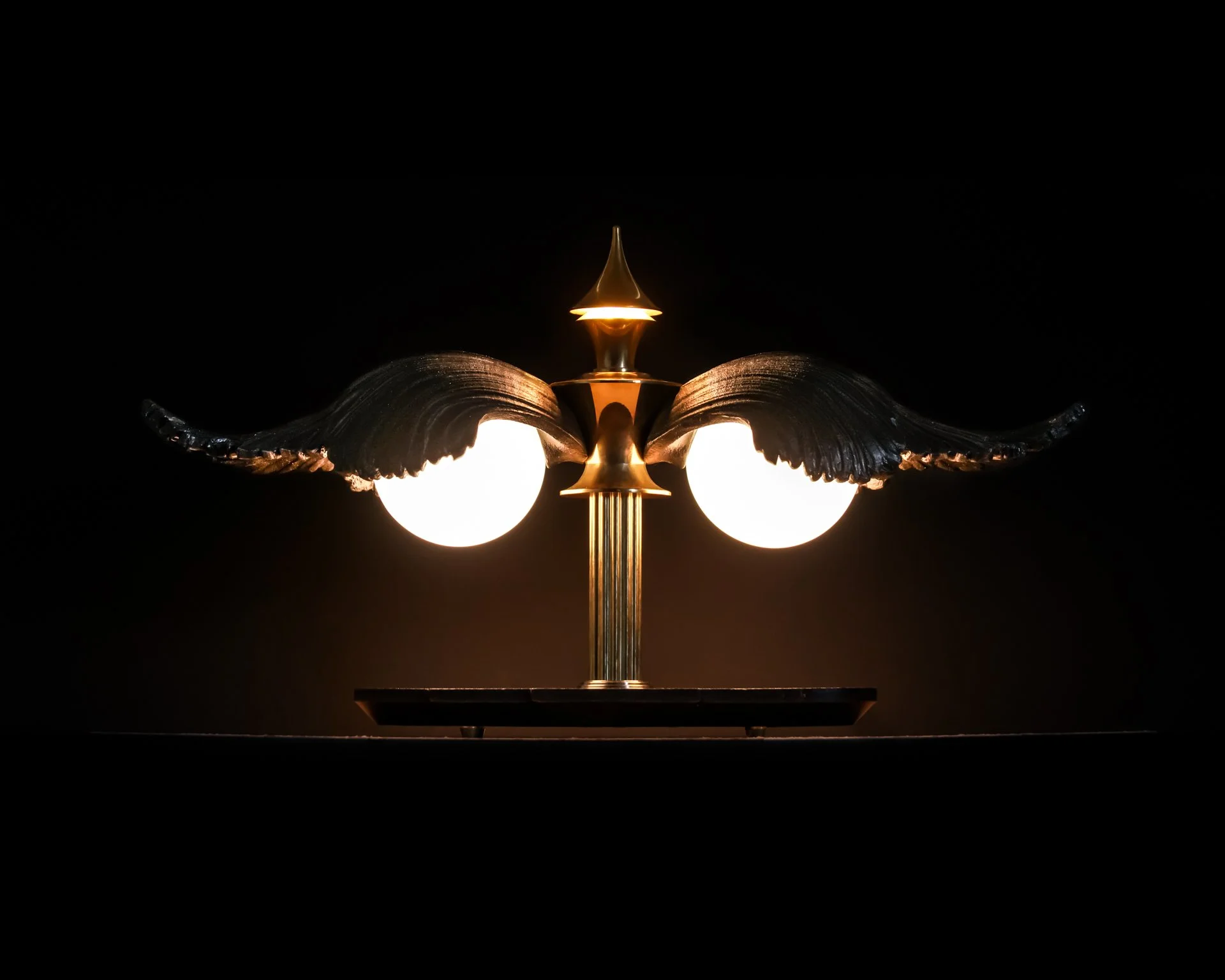 Acanthus Table Lamp-3-2.jpg