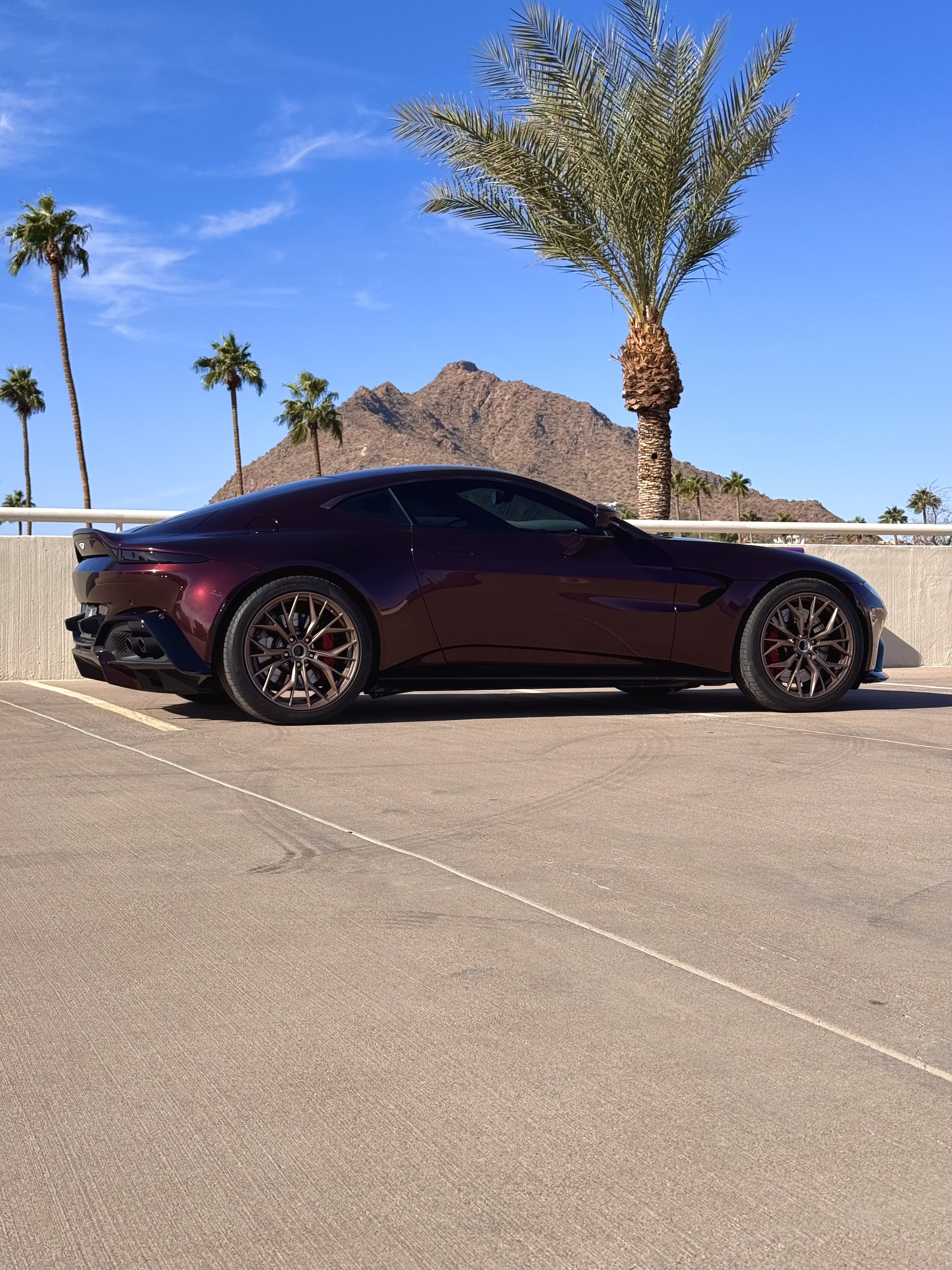 Mercedes-Benz Vantage