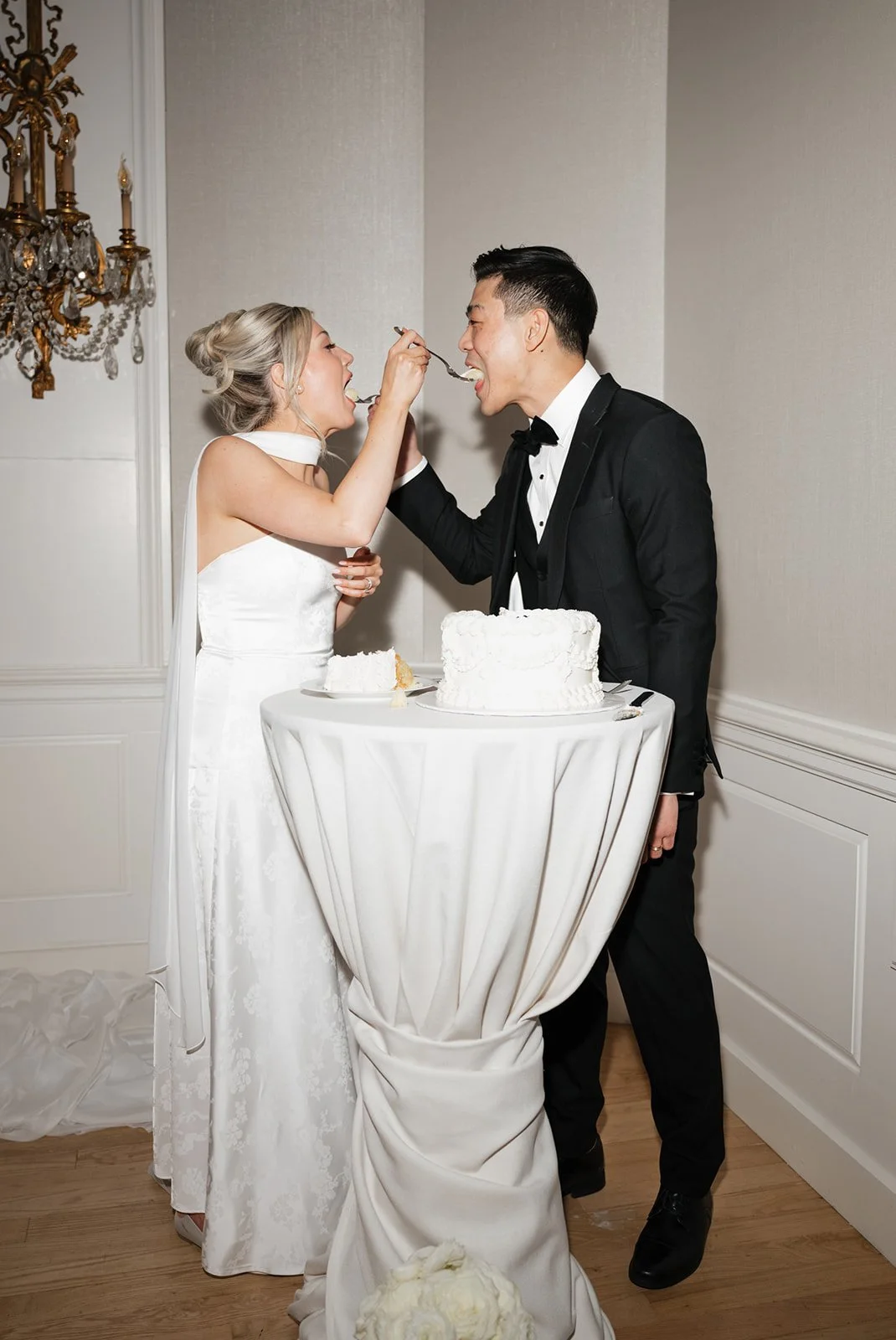 Fairmont-Royal-York-Wedding-Cake-Cutting.jpg