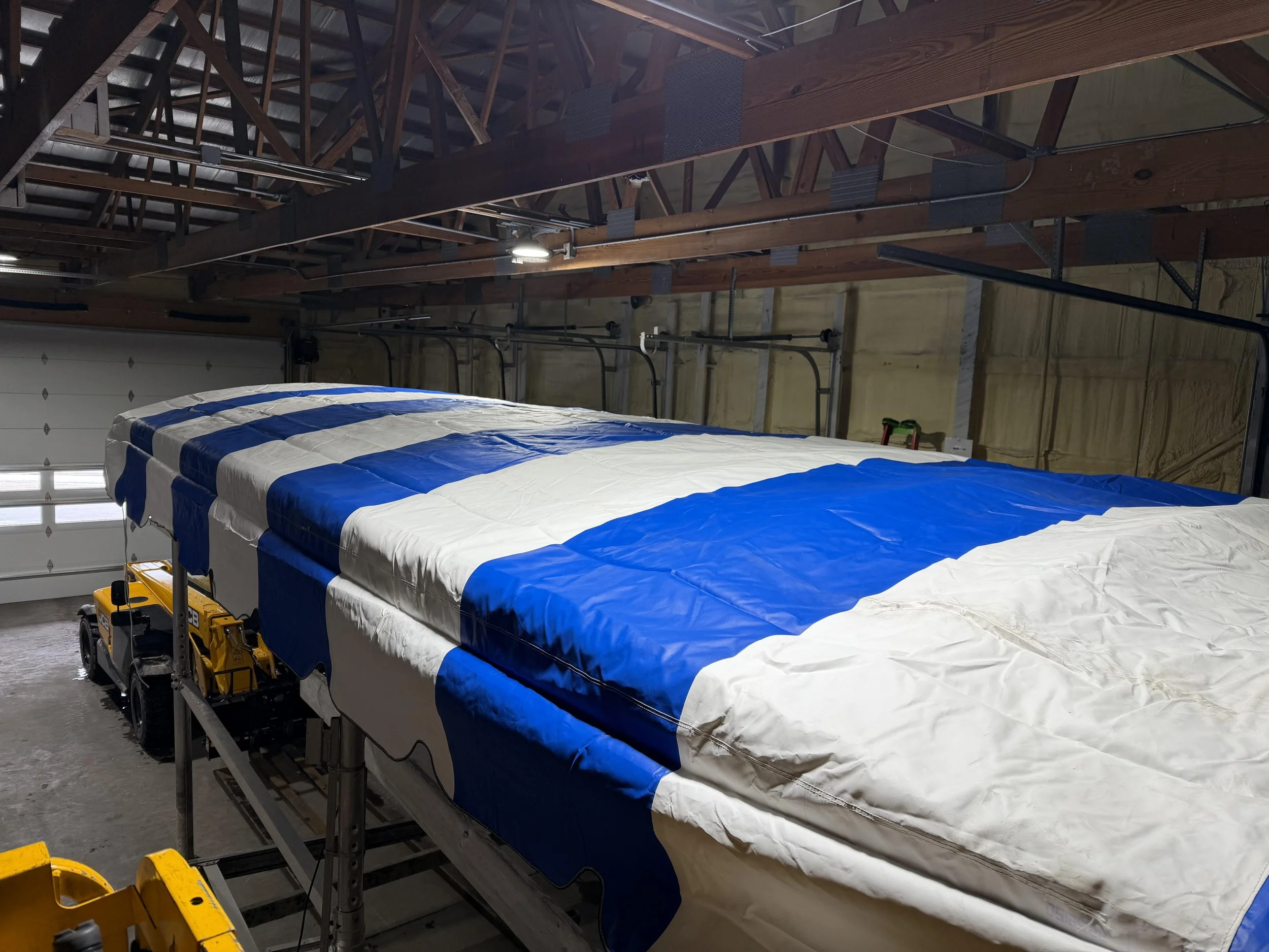 Used ShoreStation 3,000lb Lift 870-238