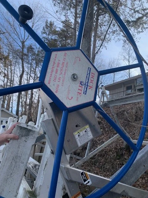 Used Dock Rite Boat Lift – 100″ Wide (Left Set) (870-287)