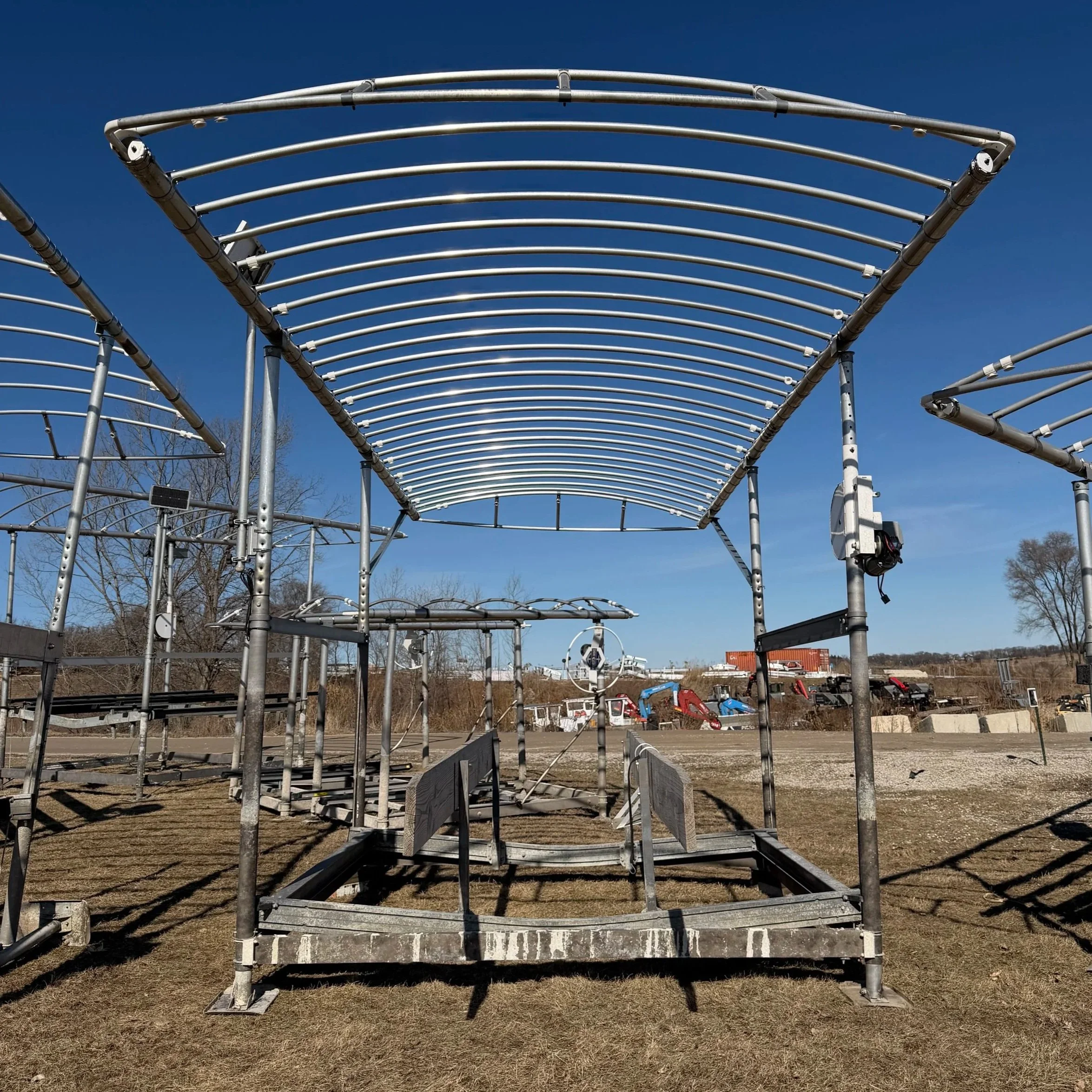 Used ShoreStation 4,000lb Pontoon Lift – 120″ Wide (Left Set) (870-231)