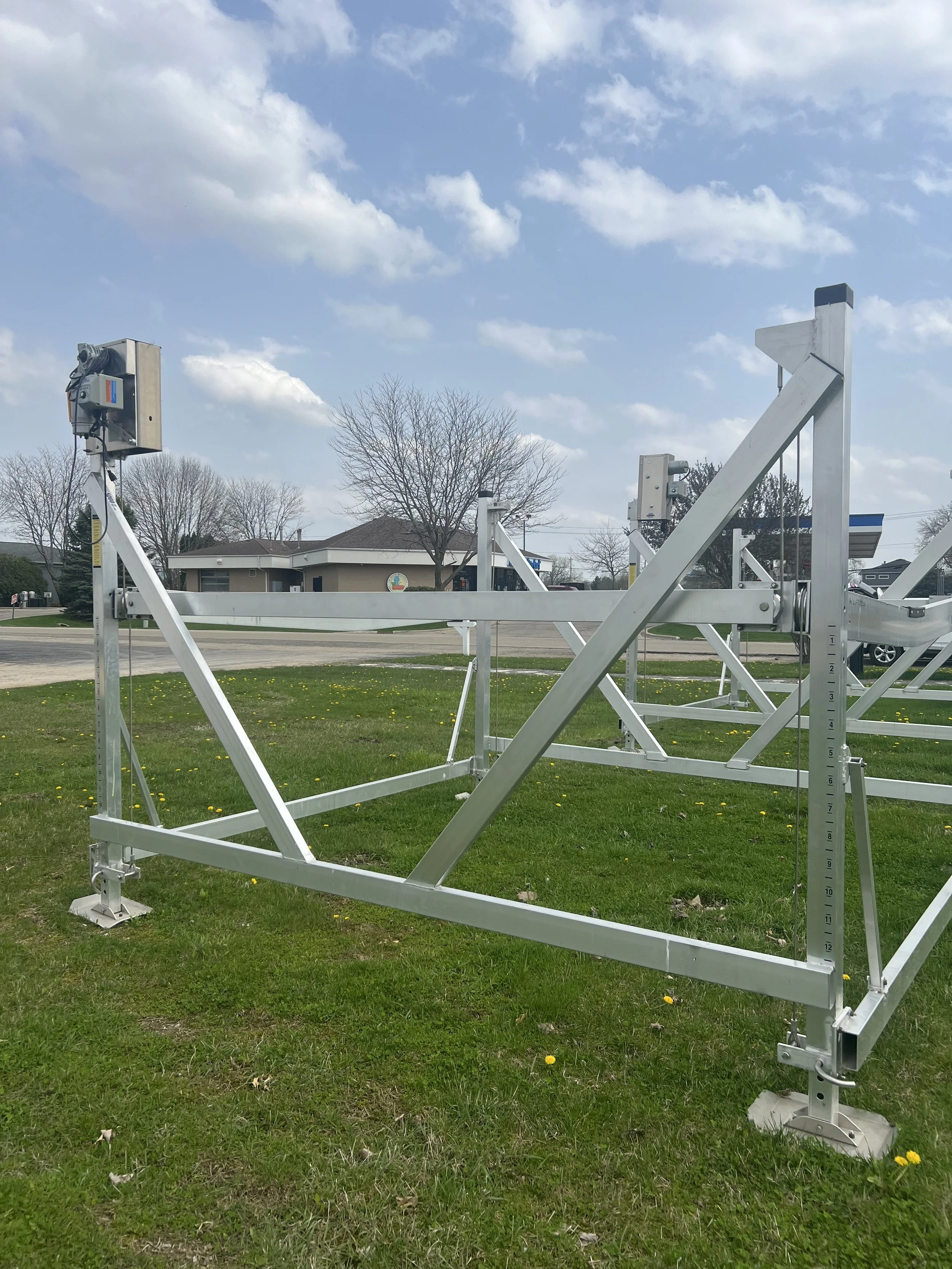 Hydraulic Stand Alone lift.jpg