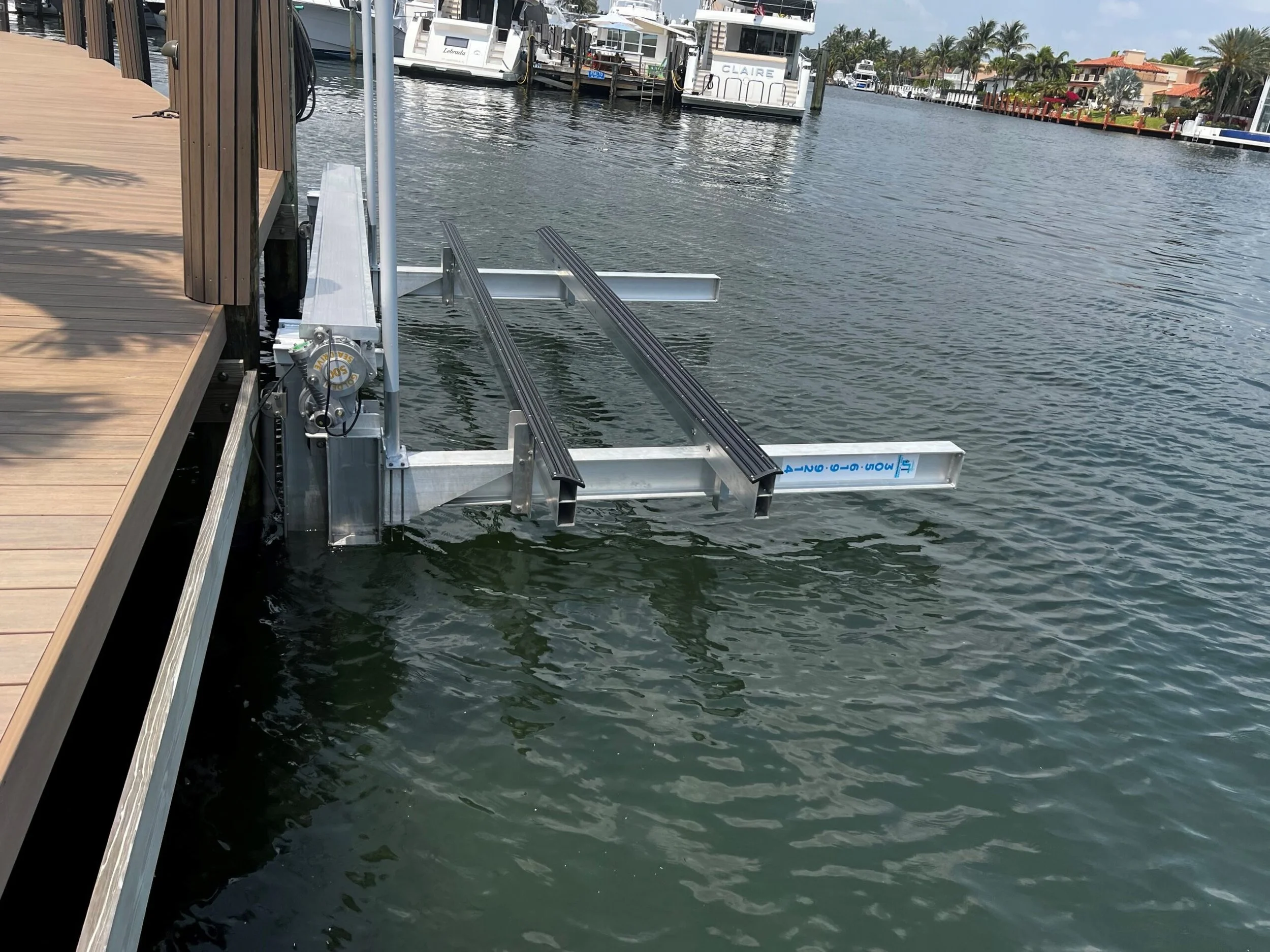 Golden 7,500Lb Invisilift