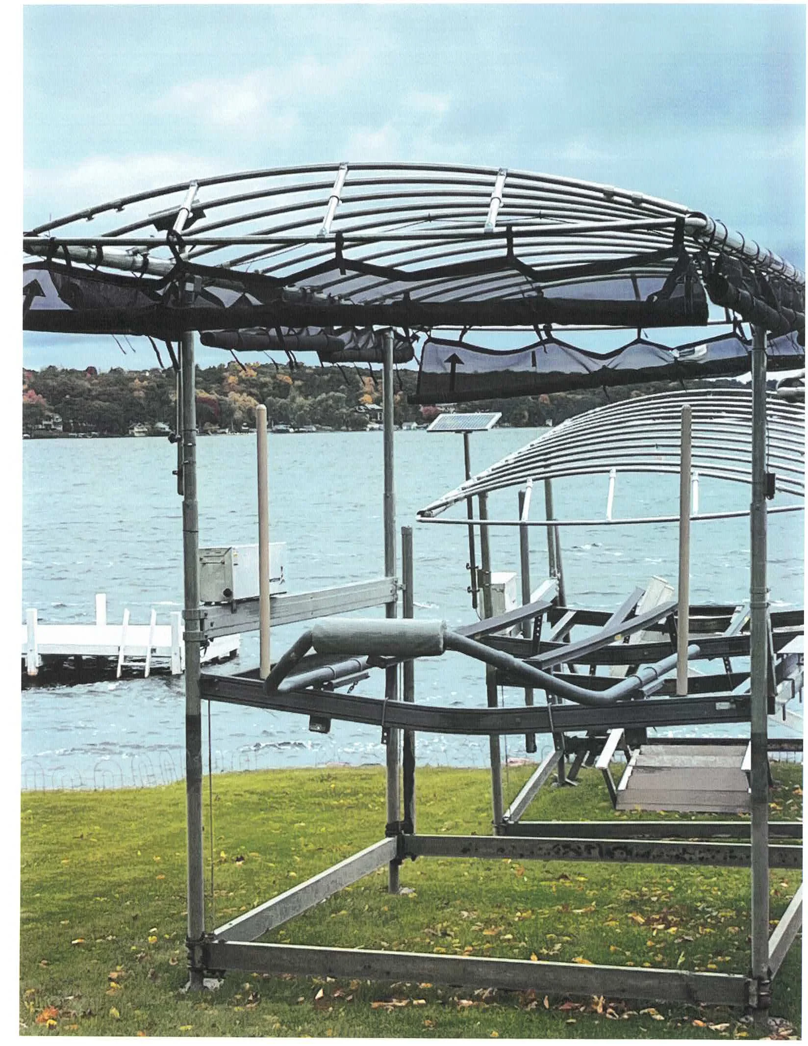 Used ShoreStation 7,000lb Boat Lift – 120″ Wide (Left Set) (870-243)