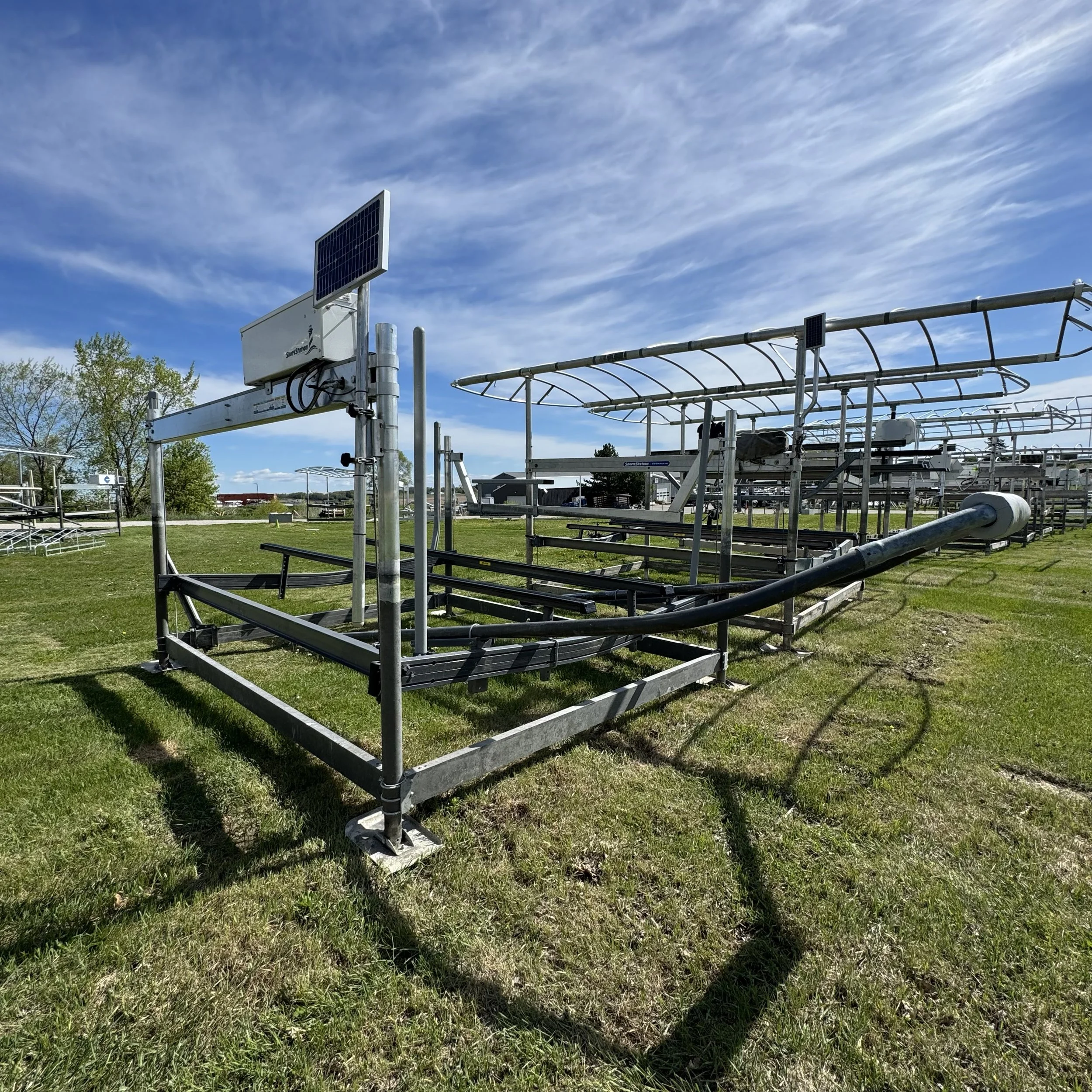 Used ShoreStation 6,000 lb DC Hydraulic Boat Lift – 120" Wide (870-268)