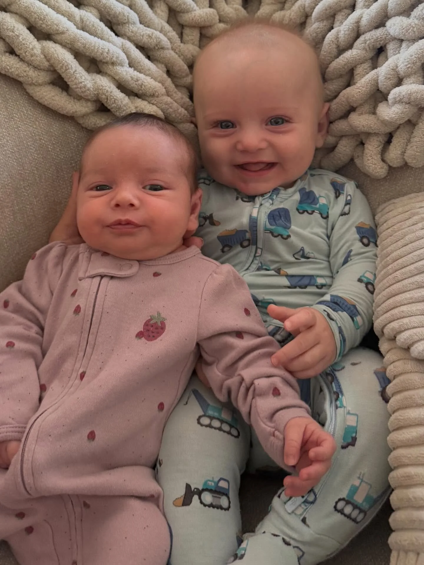 We love it when our Colin mamas refer their friends! What&rsquo;s better than 1 Colin baby?? 2!! Meet our 2 new built in besties.. Elise and Mason!! ❤️❤️❤️ #colintribe #obgyn # babybesties