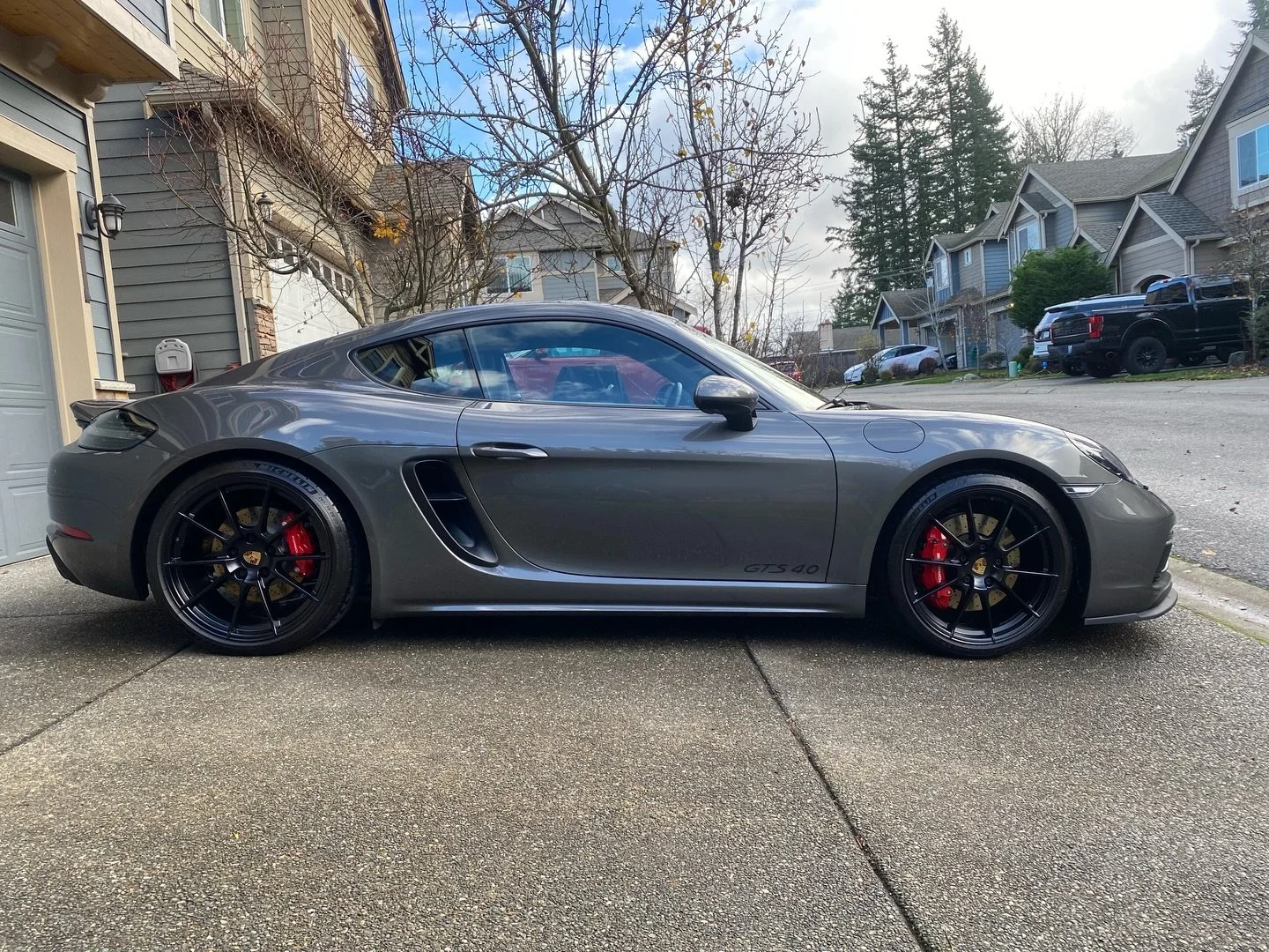 Full auto detailing of a Porsche in Everett
