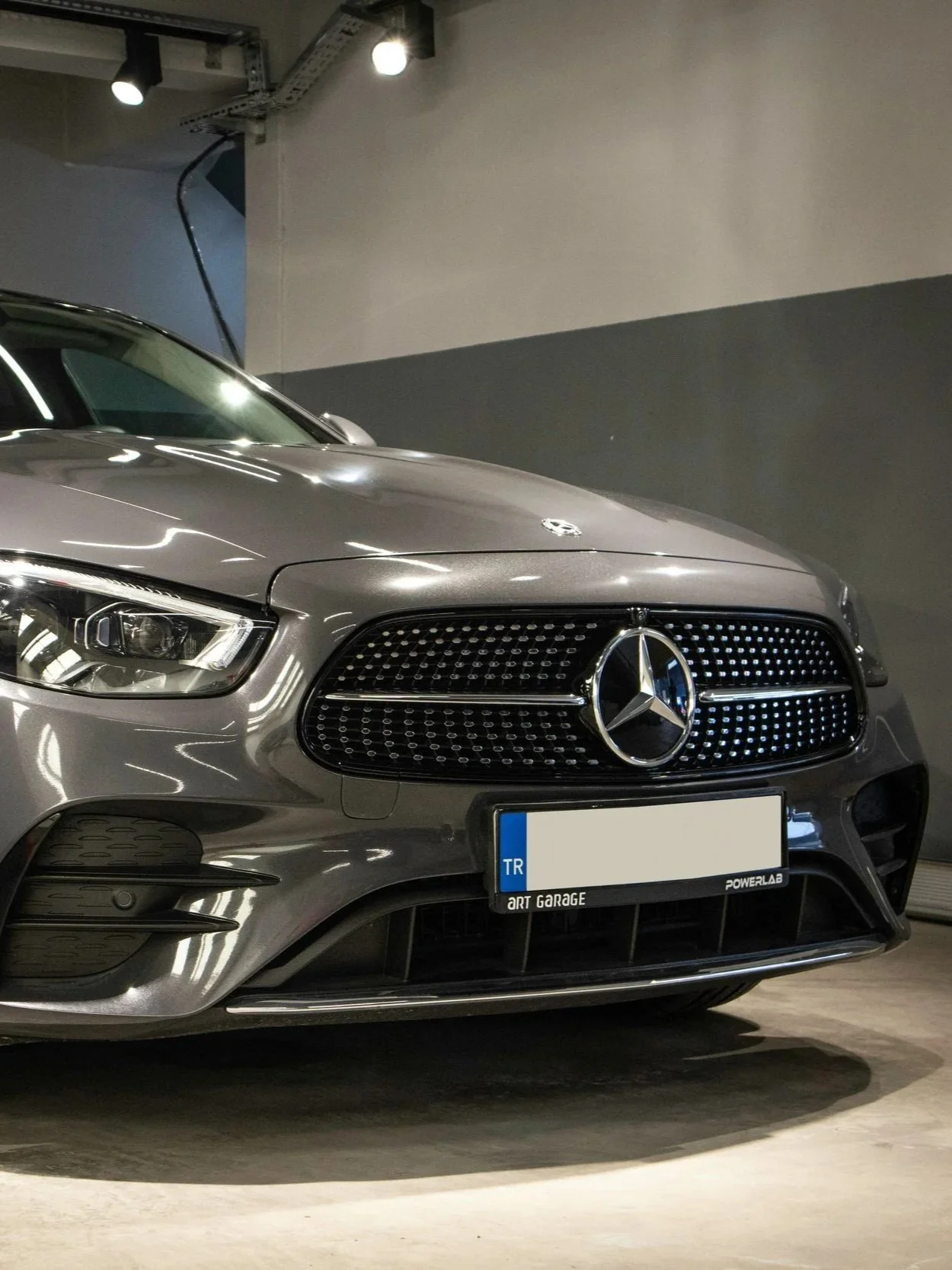 SEDAN - Pristine Sophistication