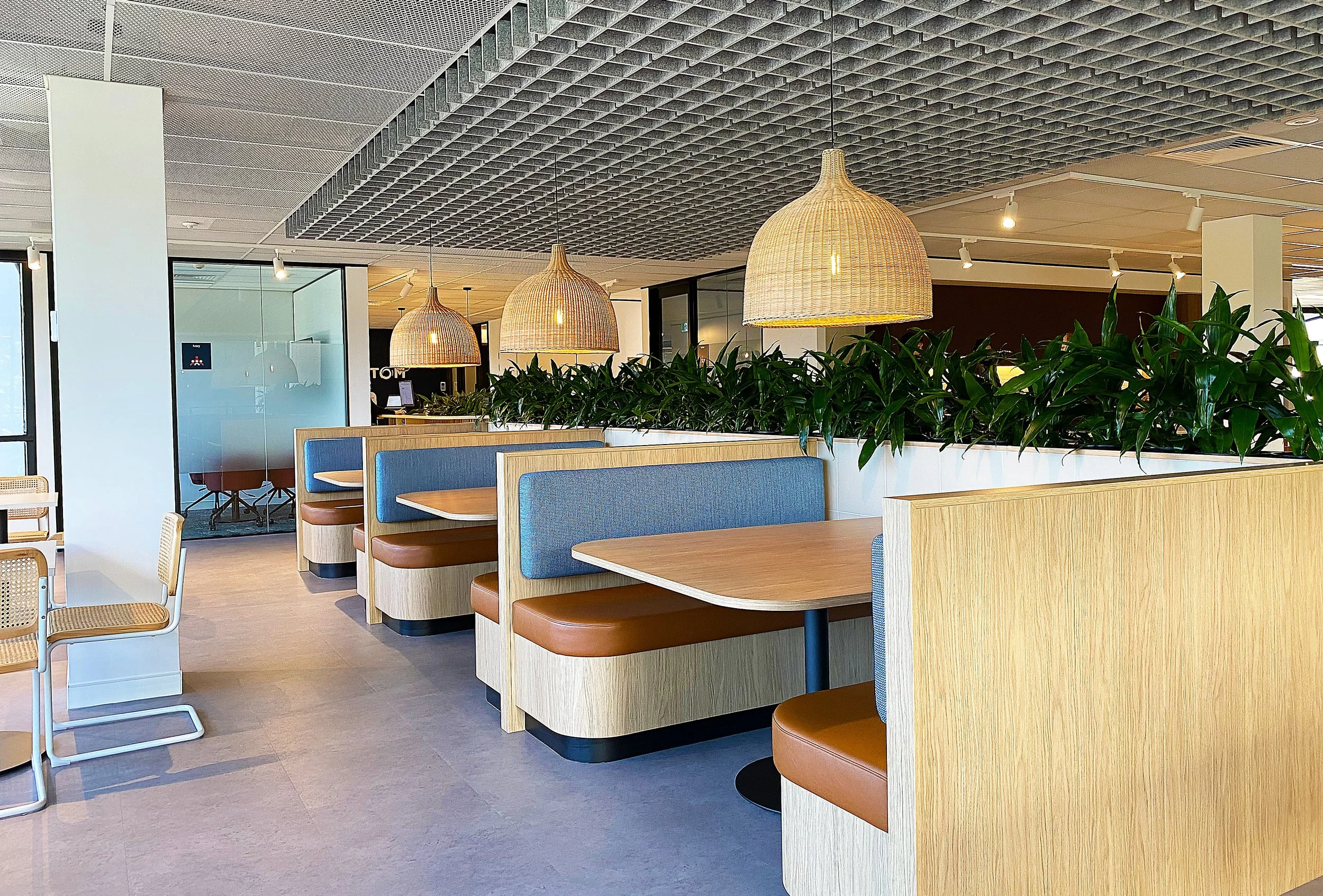 Alstom Office Fitout | Booth Seating & Collaborative Workplace Design Brisbane

This Alstom office fitout features a contemporary breakout and collaboration space designed to support connection, flexibility, and workplace wellbeing. Custom booth seat