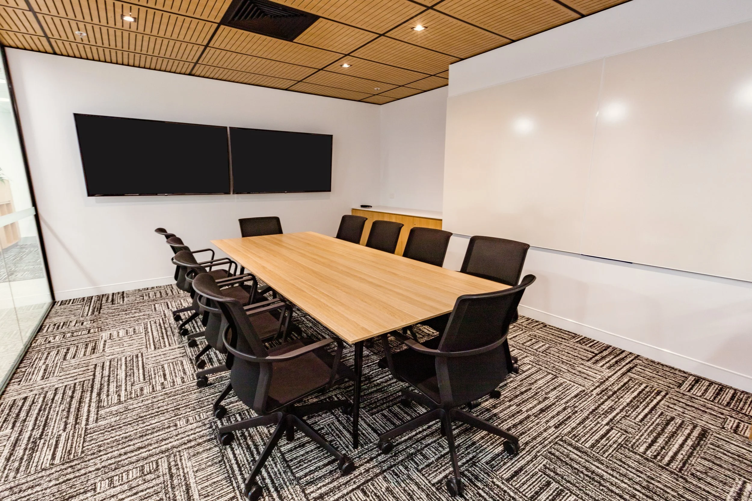 Law In Order Office Fitout | Boardroom & Conference Room Design Brisbane

This Law In Order office fitout features a contemporary boardroom designed to support collaboration, presentations, and team meetings. The space incorporates a large timber mee