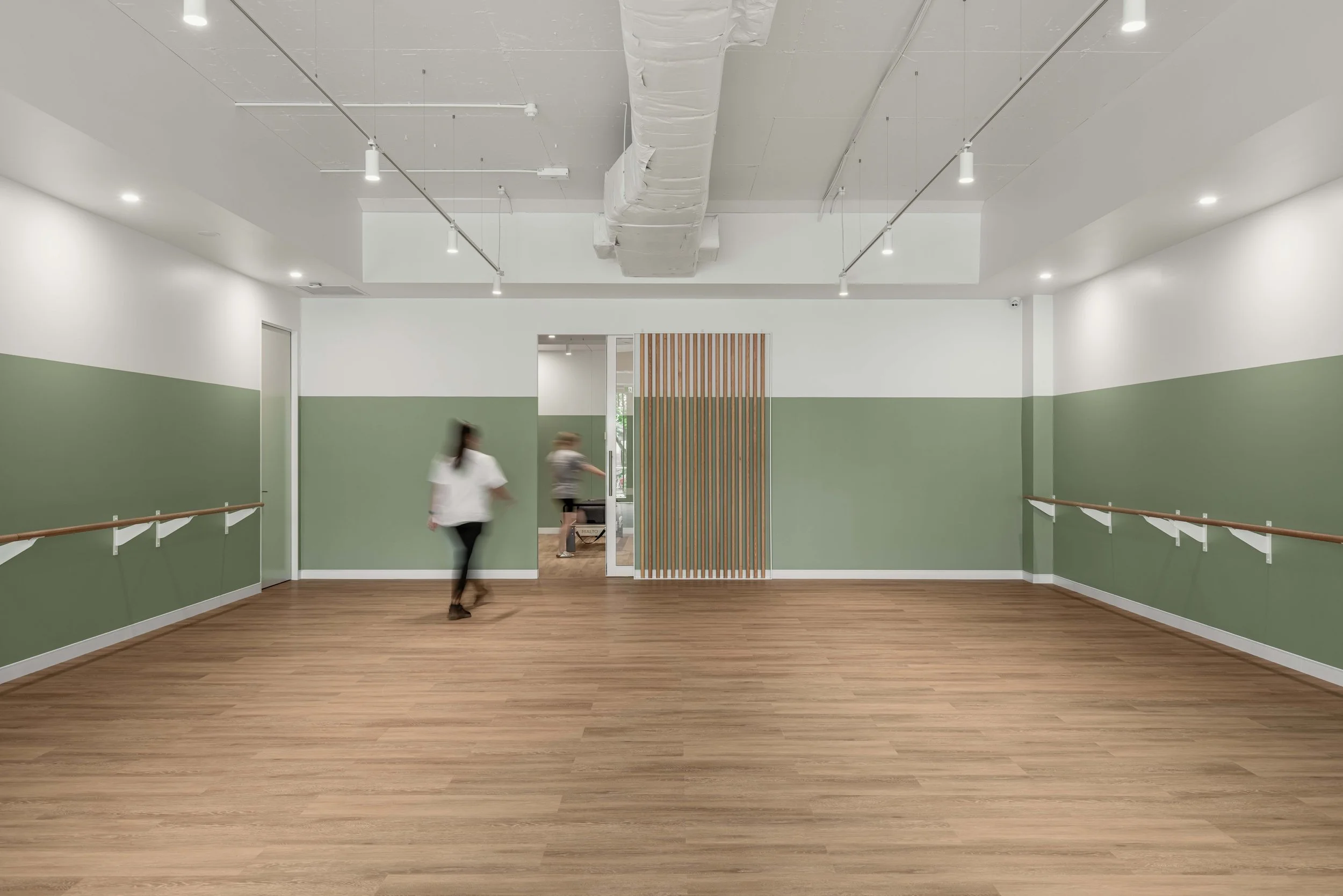 Premium Pilates Milton | Pilates Studio Fitout & Wellness Interior Design Brisbane

This Premium Pilates Milton fitout showcases a contemporary wellness studio designed to support movement, comfort, and a premium client experience. The space features