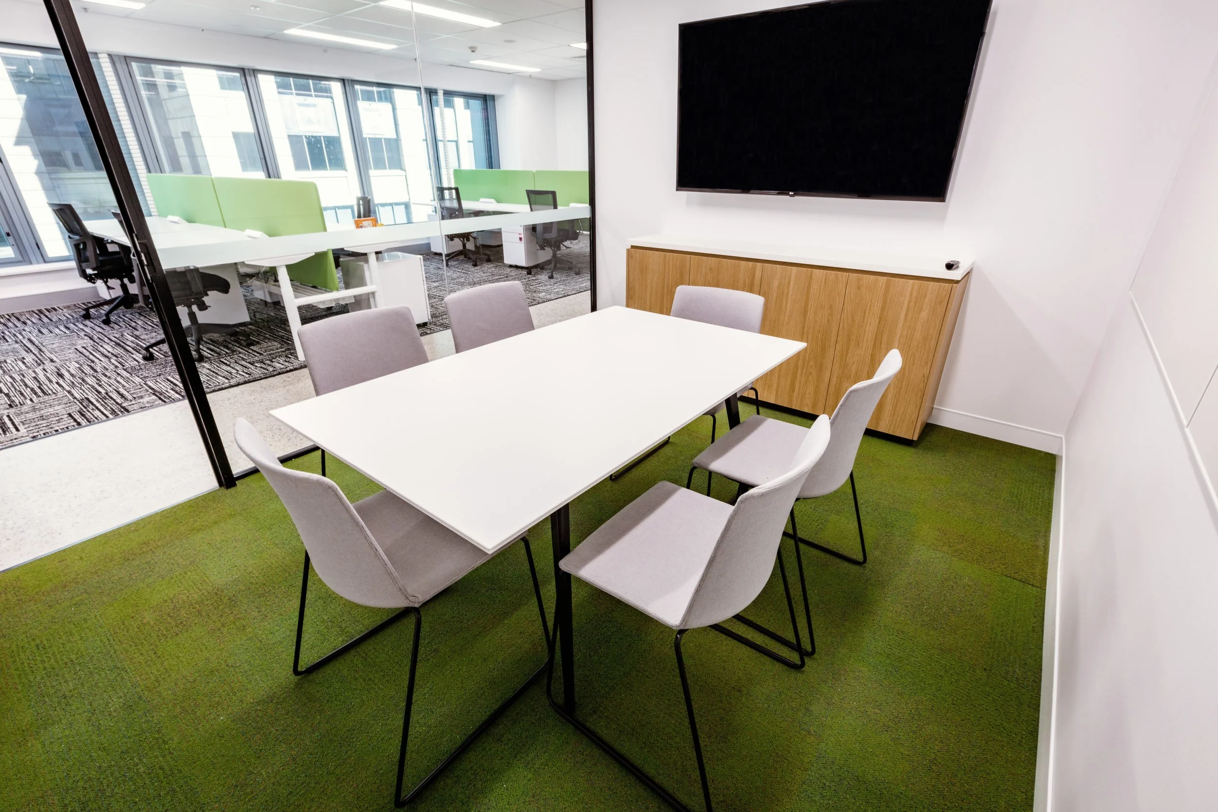 Law In Order Office Fitout | Meeting Room Design & Commercial Interiors Brisbane

This Law In Order office fitout features a contemporary meeting room designed to support collaboration, communication, and workplace functionality. The space incorporat