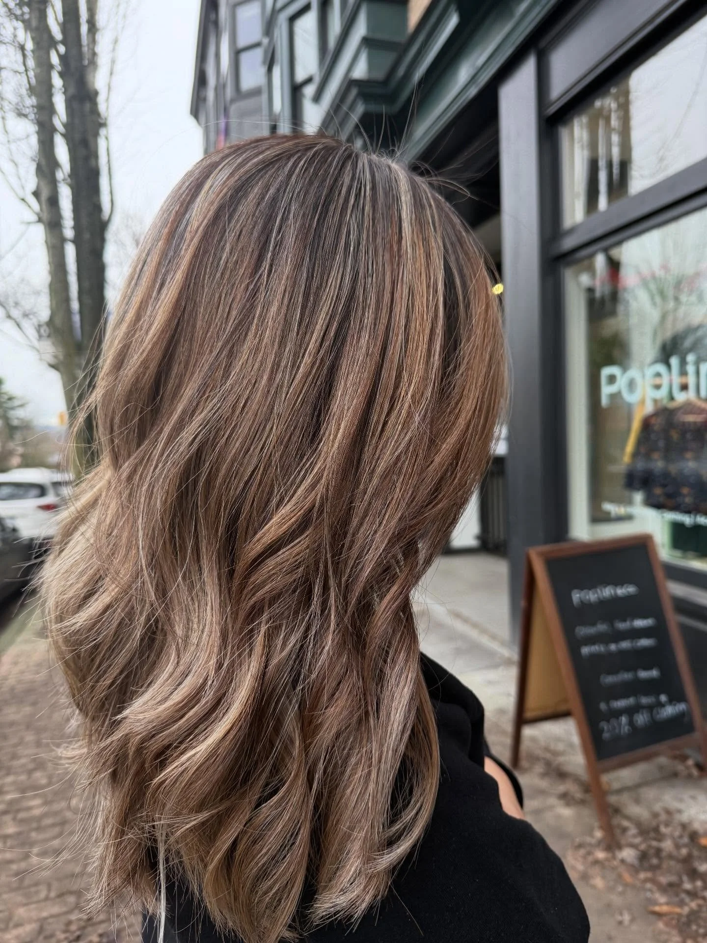 Honey blonde highlight
.
.
.
#yvrhairstylist  #vancouverhairstylist  #vancouverhairsalon