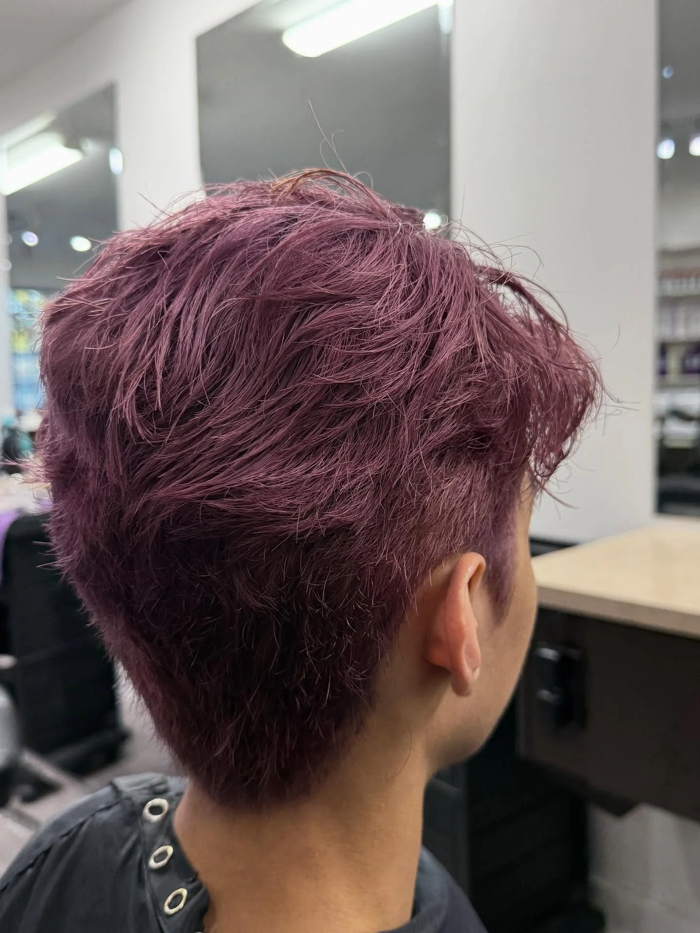 Lilac pink is beautiful color
.
.
.
#yvrhair  #yvrhairstylist  #yvrsalon  #vancouverhair  #vancouversalon  #vancouverhairstylist  #lilachair  #pinkhair