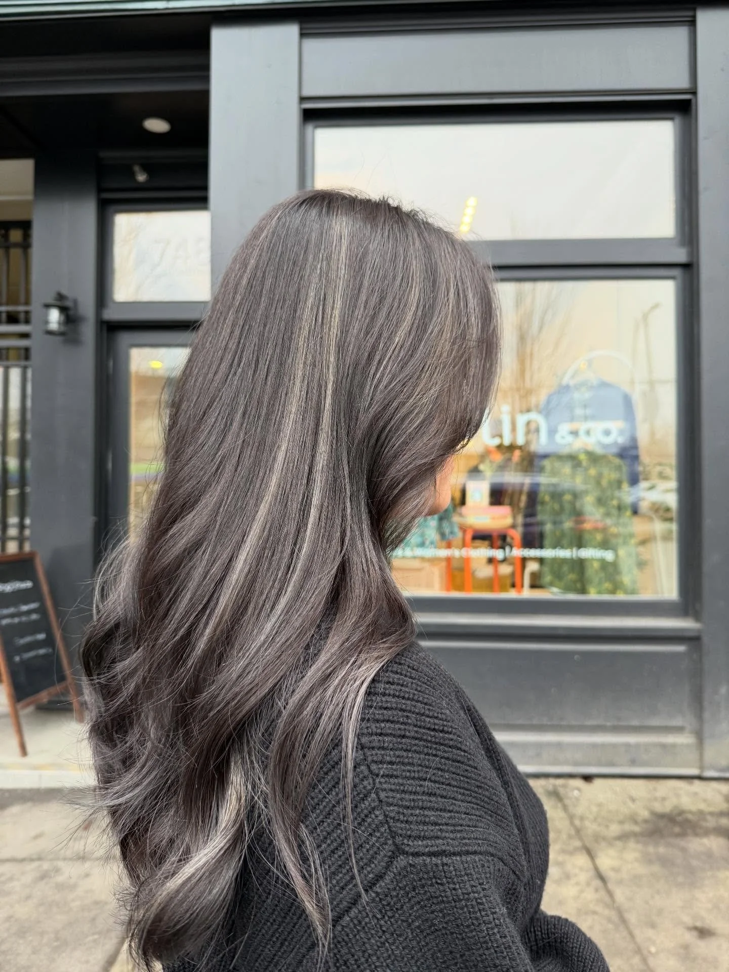 New look ,  ash grey balayage with face framing layer
.
.
.
#vancouverhairstylist  #vancouverbalayage  #vancouverhair #vancouverhairsalon  #balayage