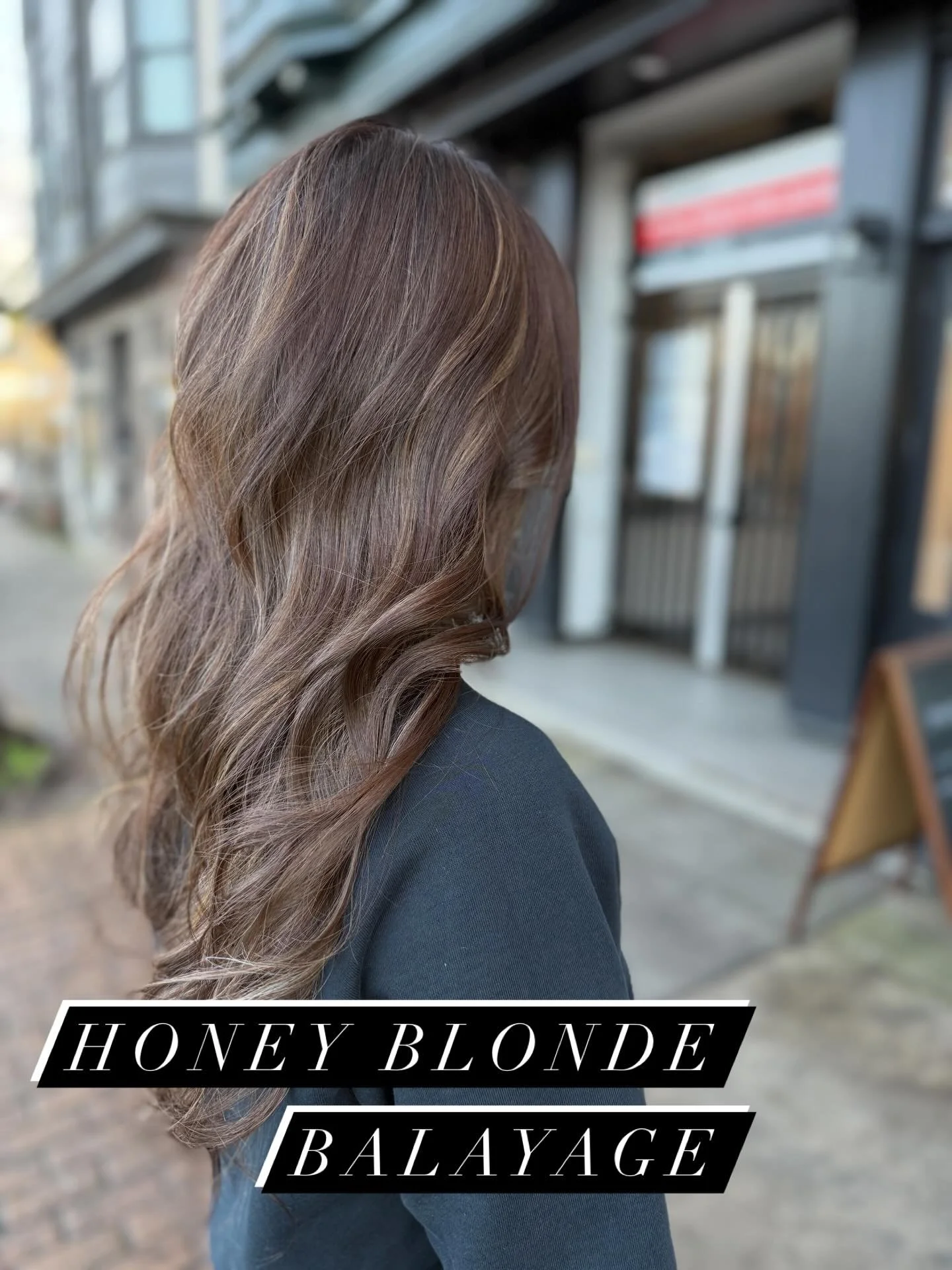 Honey blonde balayage 
.
.
.
#vancouverhairstylist  #vancouverhairsalon  #vancouverhair  #yvrhair  #yvrhairstylist
