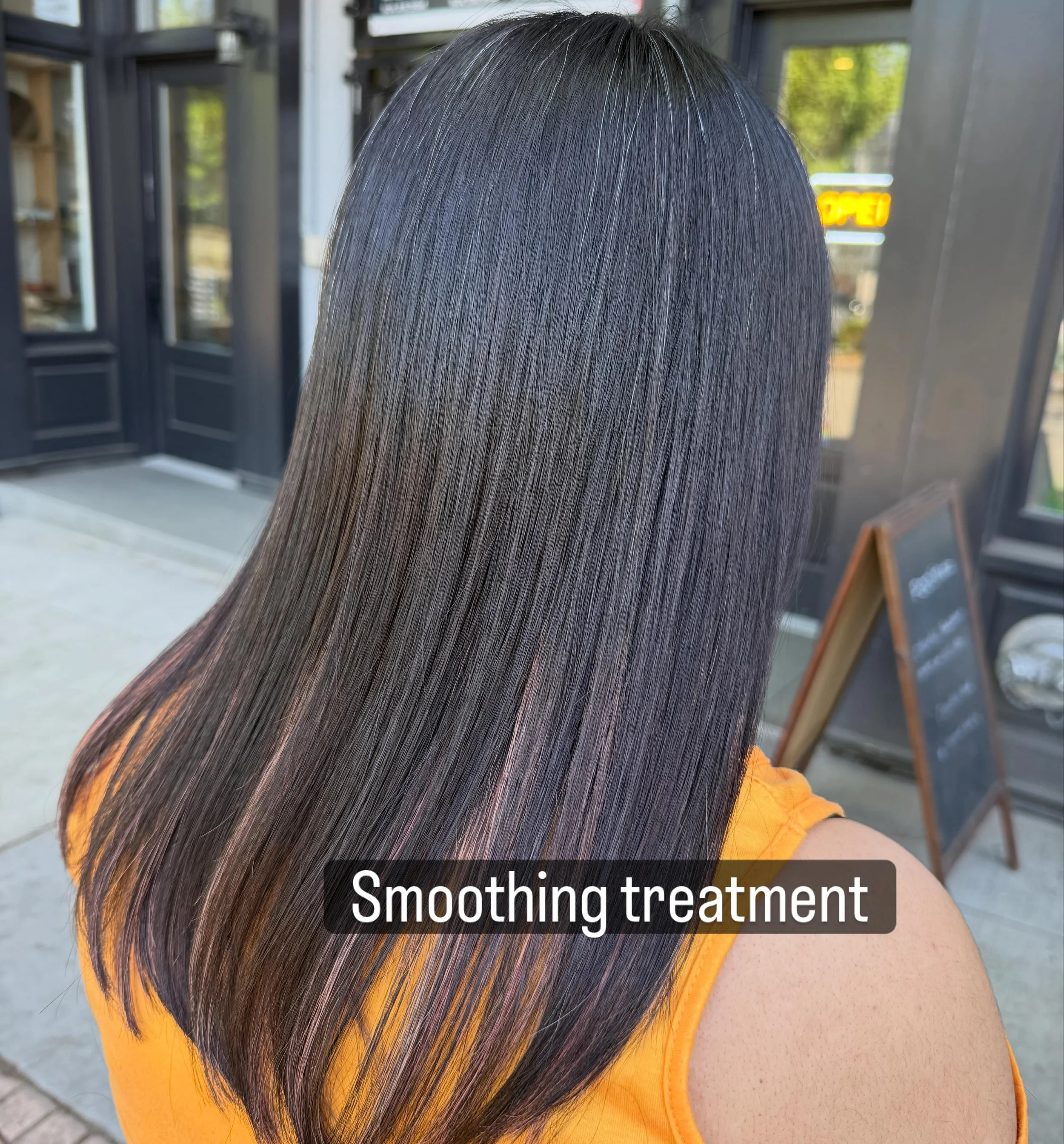 Smoothing treatment is working well on  damage hair ,  and pre-light hair 💕💕💕
.
.
.
#vancouverhairstylist  #vancouverhair  #vancouversalon  #yvrhair  #smoothingtreatment