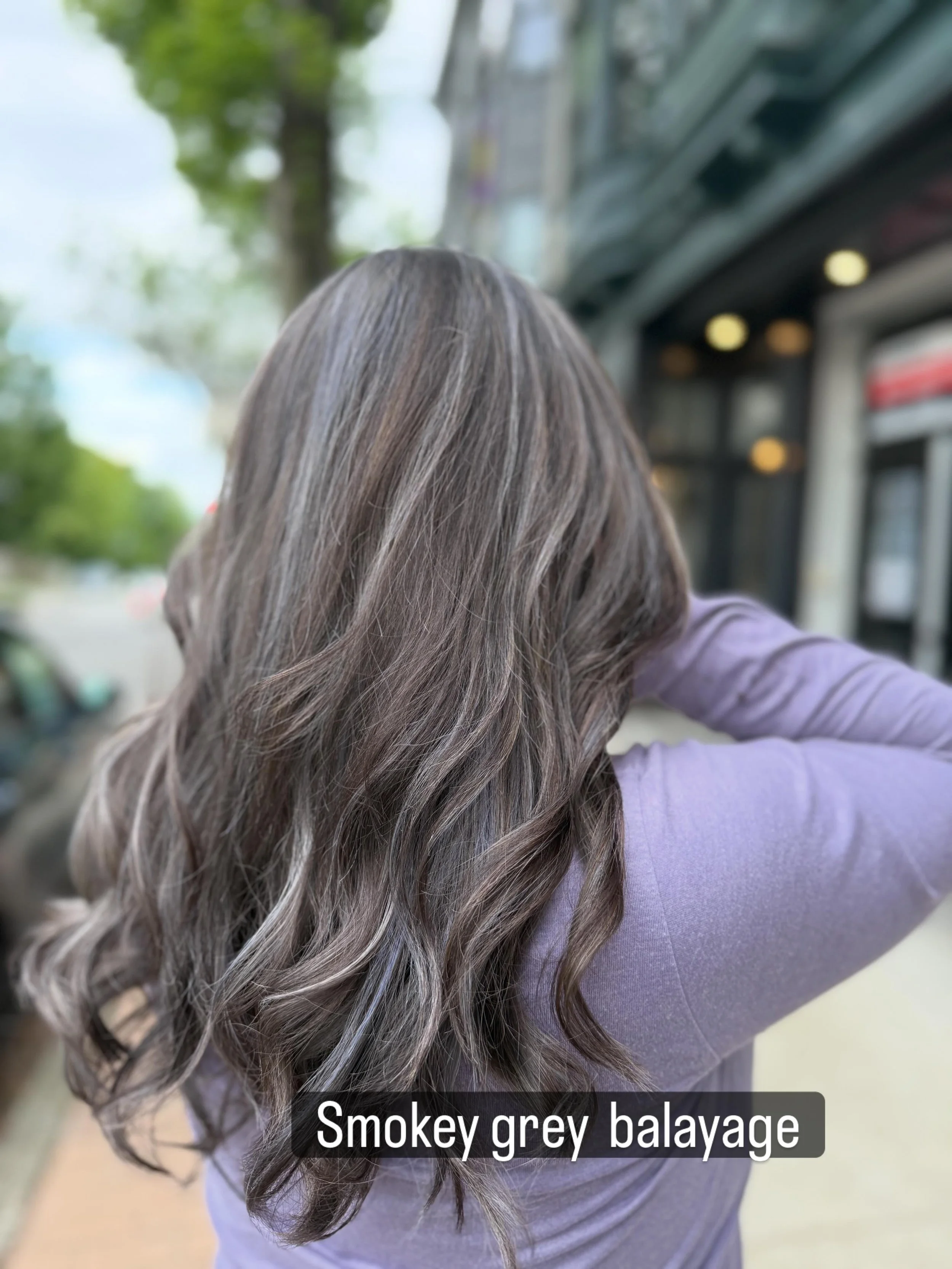 Smokey grey with cool brown tone is so pretty 💕
.
.
.
#yvrhair  #vancouverhairstylist  #vancouverhairsalon  #balayage  #vancouverhair