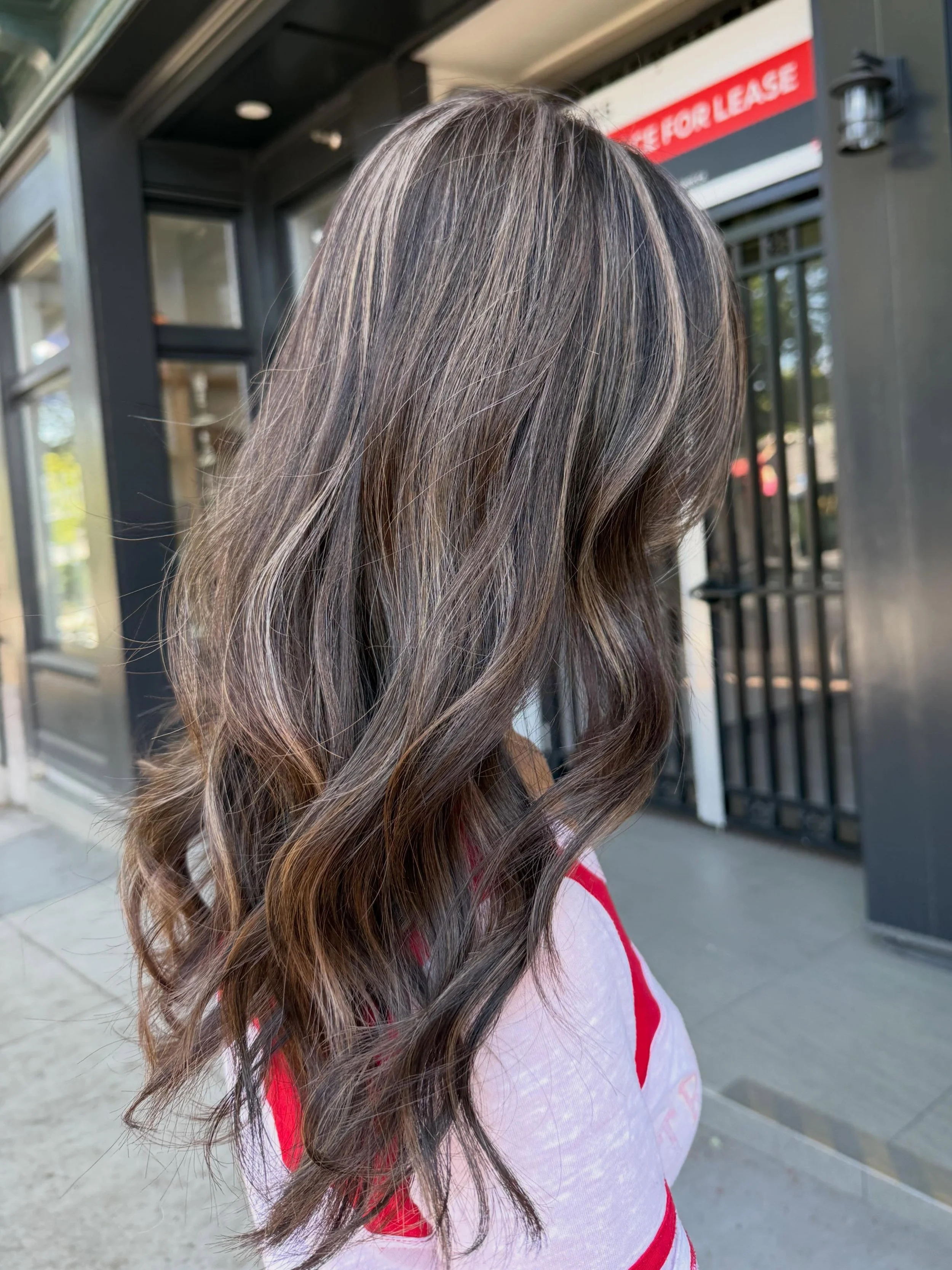 Mushroom blonde highlight
.
.
.
#hairgoals  #hairtransformation  #highlights  #vancouverhairstylist  #vancouverhairsalon