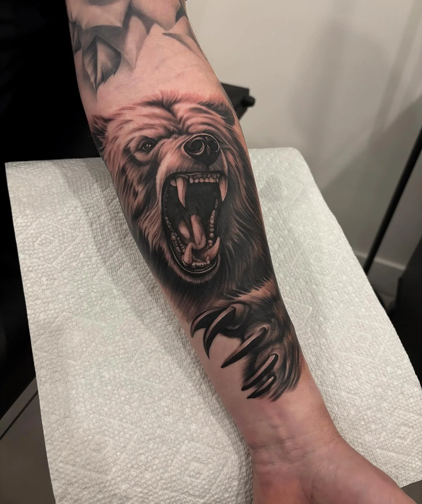 Super fun piece I did a few days ago on my client turned friend, Ryan! About 6 hours spent on what you see here, 0 edits. I haven’t posted any progress pictures of this sleeve so far but we’re almost at completion and this one was too goo