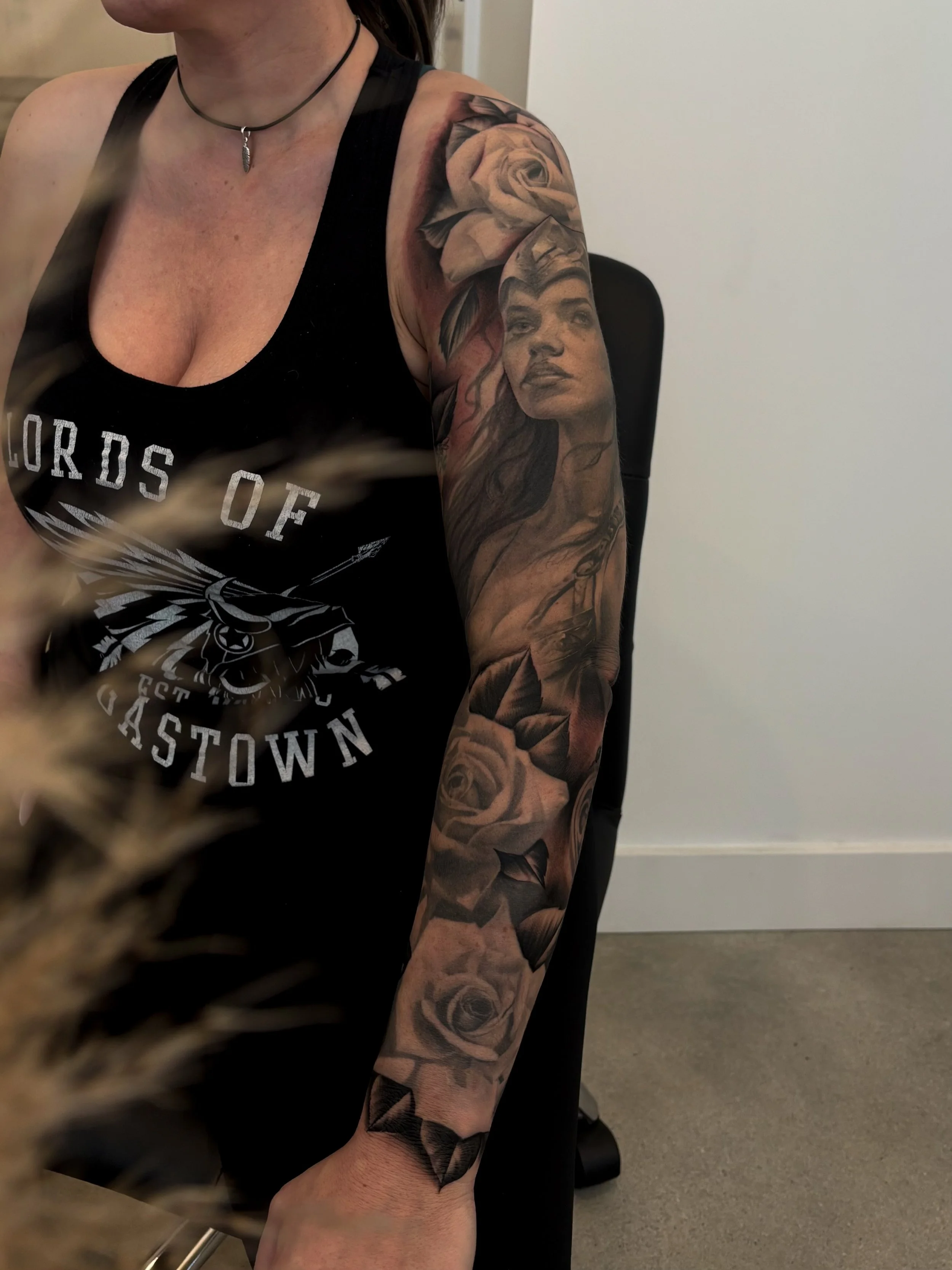 Full sleeve completed just in time for summer, and her wedding! 💍 

This has been one of my favourite projects to date. Created over the course of a couple years, Roxy and I collaborated on each and every detail to bring exactly what she had envisio