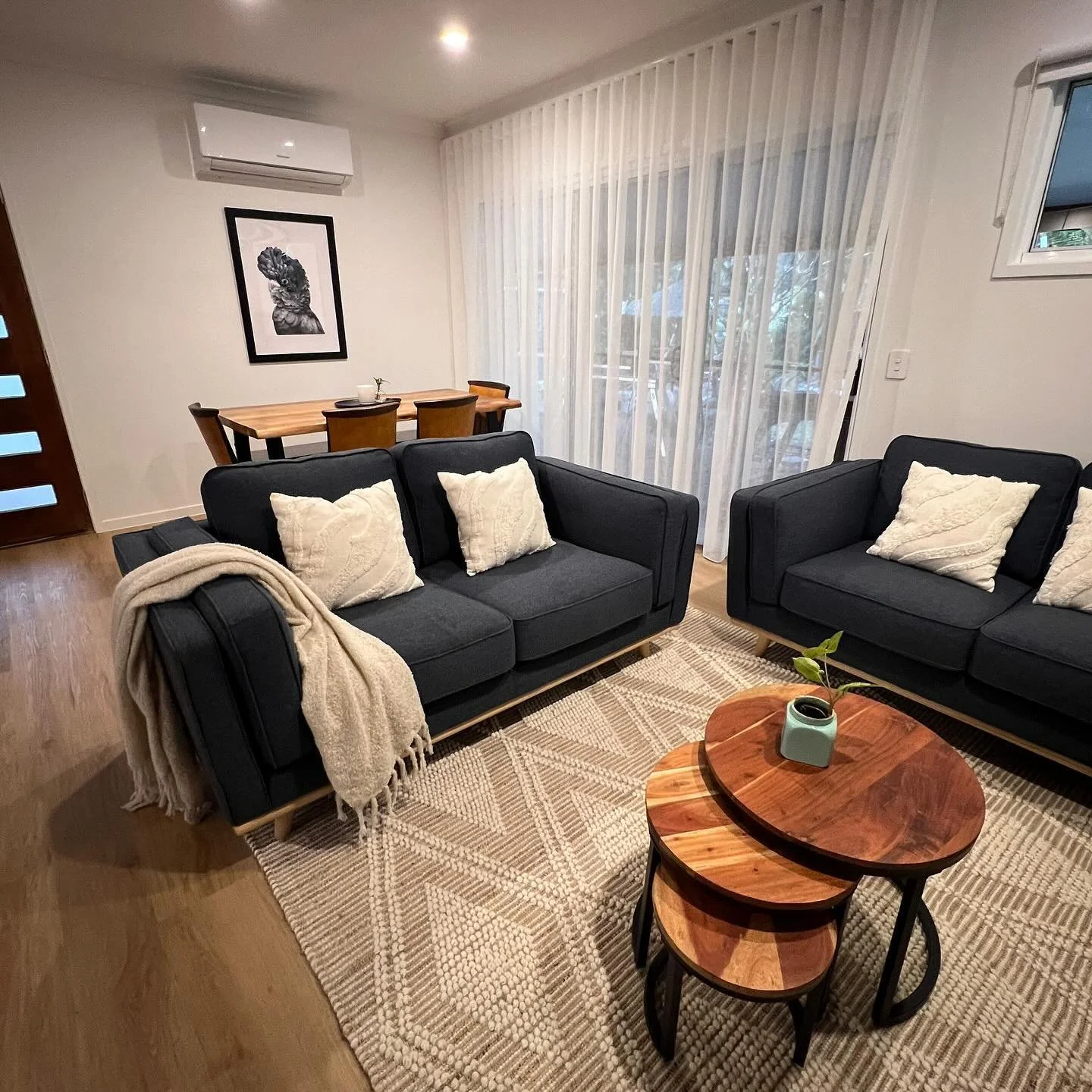 Take a quick tour of Cockatoo Cottage 📷

#tamborinecreekstay #cockatoo #creeksideaccomodation #goldcoastairbnb #goldcoastthemeparks #mounttamborine #queenslandholidays