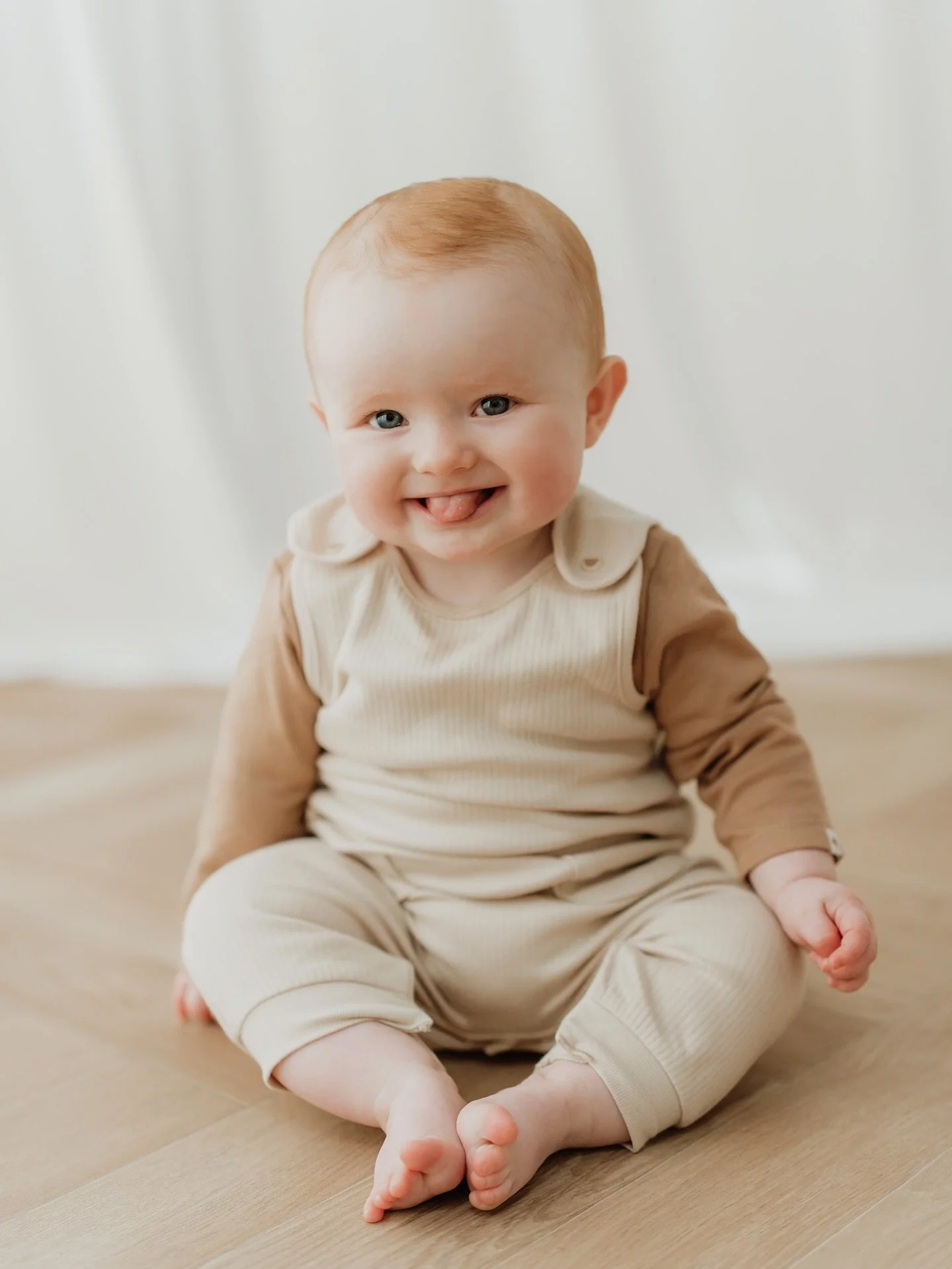 What a little bundle of joy Harry was in the studio! His lovely parents won my giveaway competition with @elephantandwild and the shoot was just such a delight 🤍