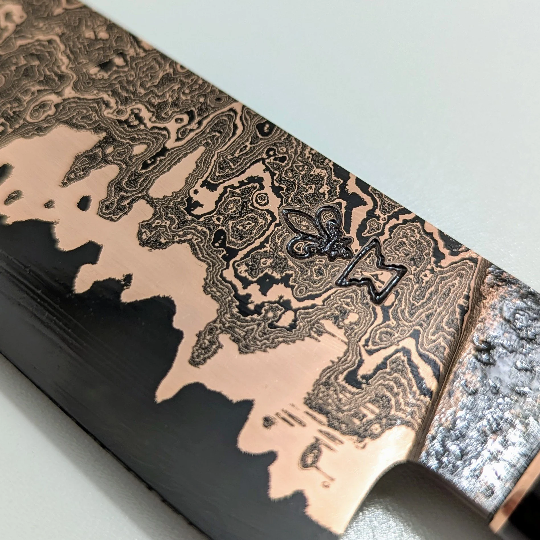 Couteau de Chef Damas Cuivre - Tarif : 940eu
