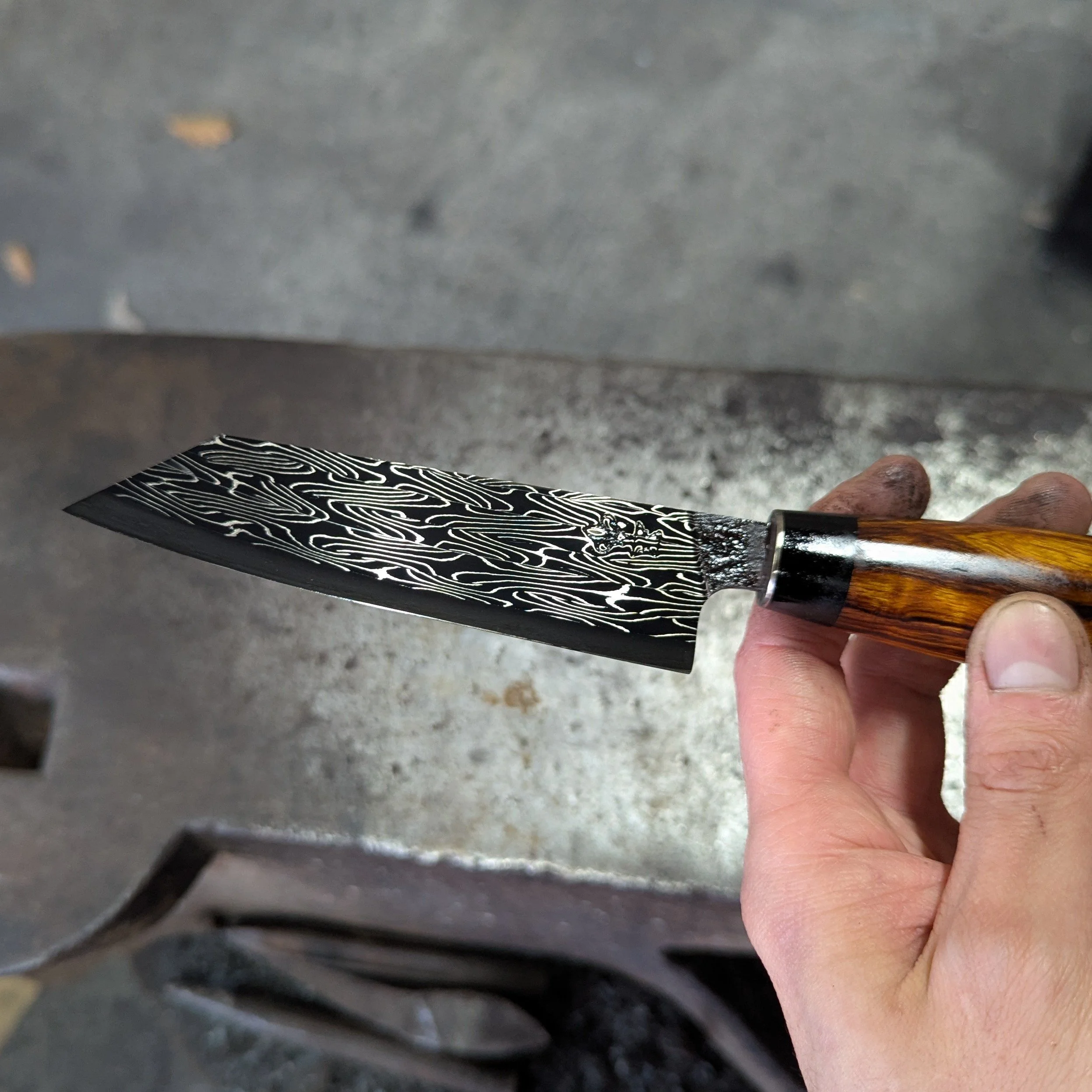 Damas Torsadé Multi-Barreau