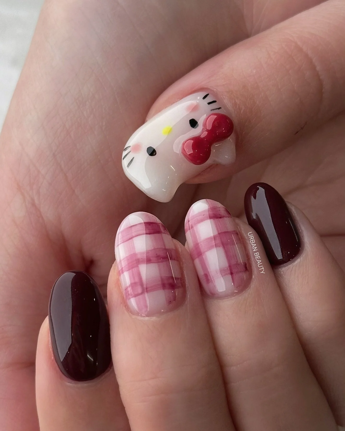 A mix of burgundy gloss, hand-painted plaid, and 3D kitty built from scratch🎀 Soft, sweet, and just the right amount of bold! 

-
#aucklandnails #오클랜드네일