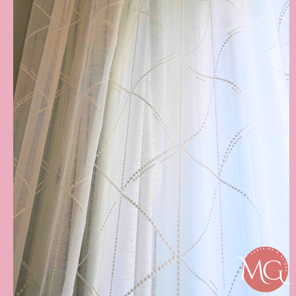  The Hidden Design Trick: Making Your Ceilings Look Higher