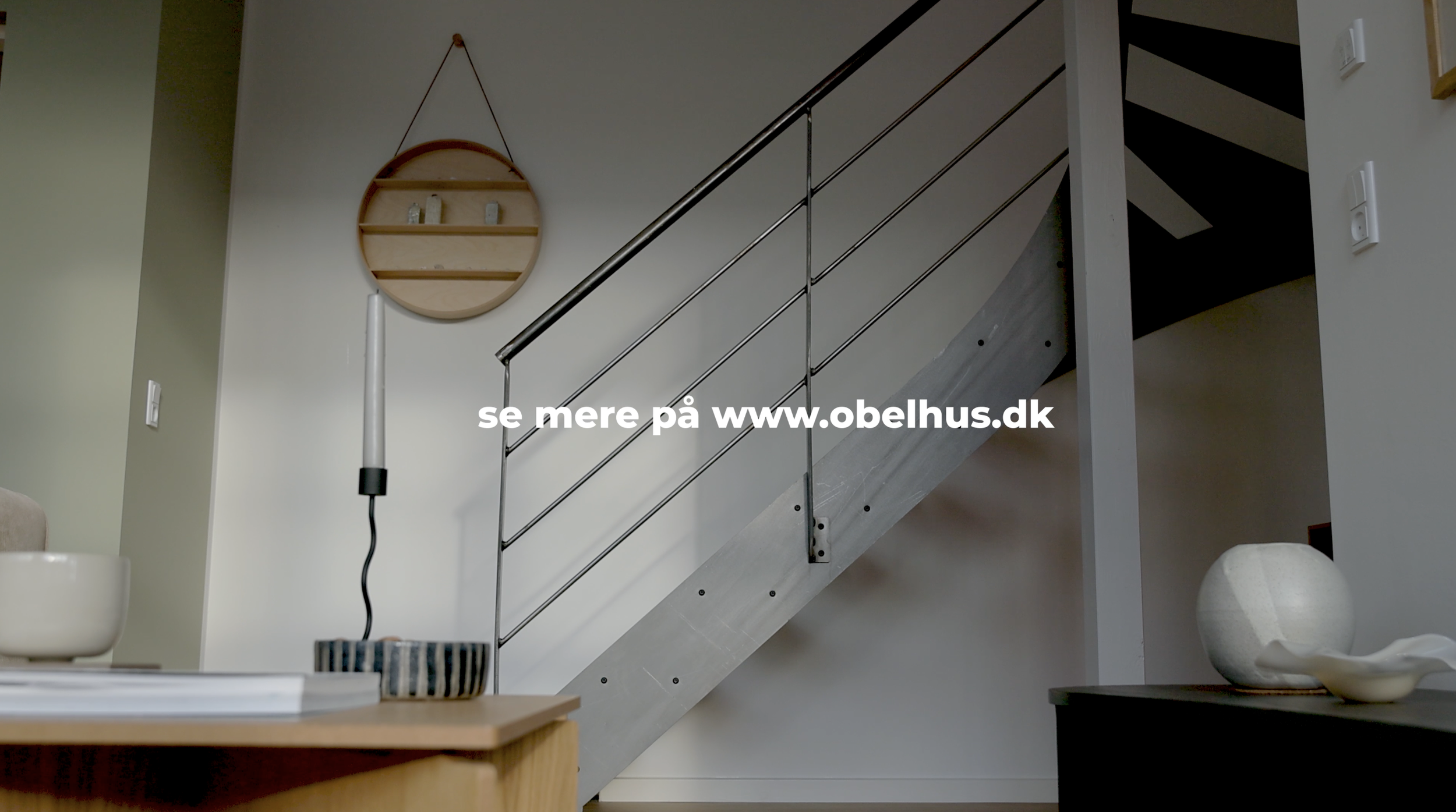 OBELHUS / REAL ESTATE