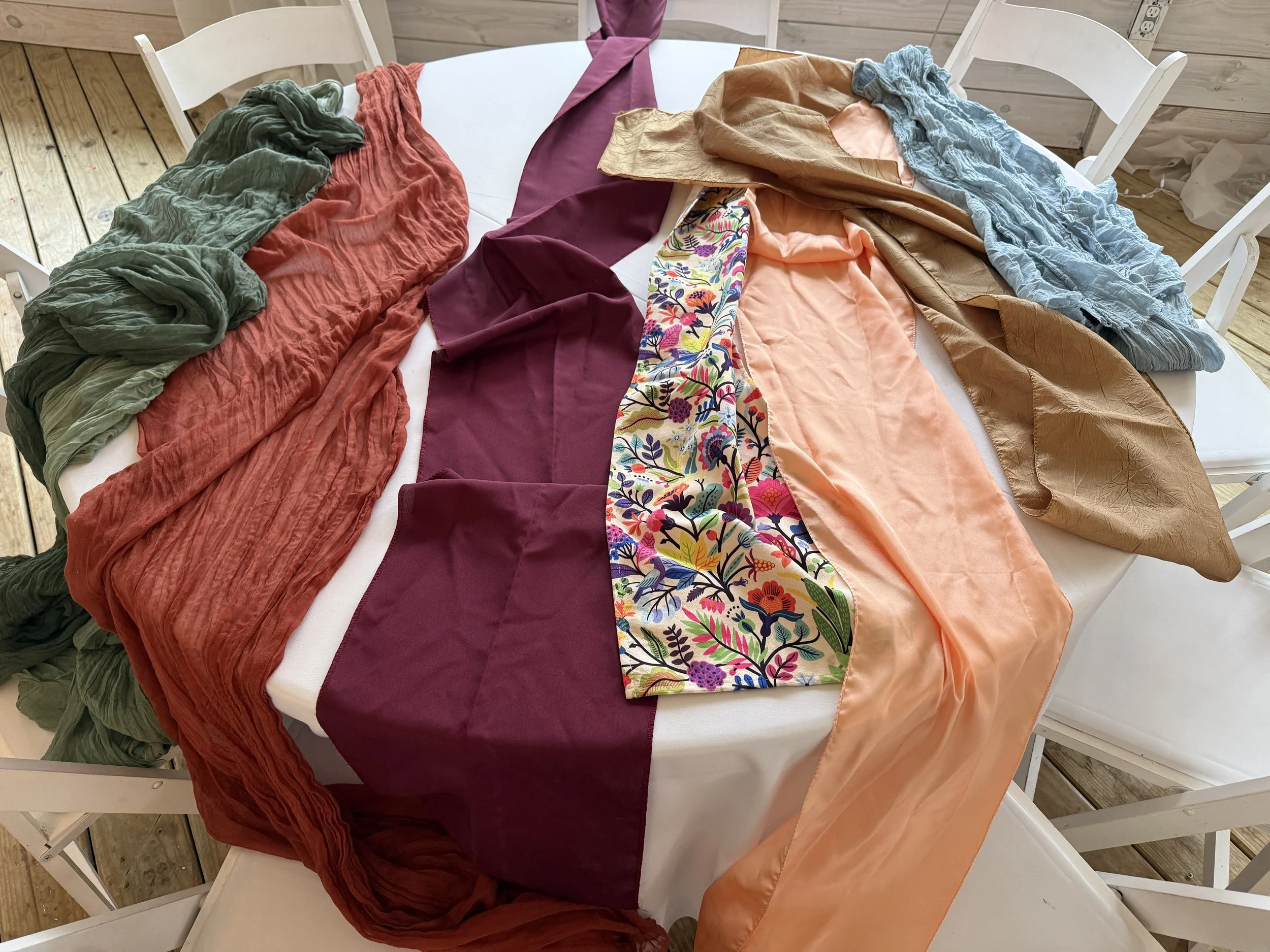 Table Runners (Various Colors)