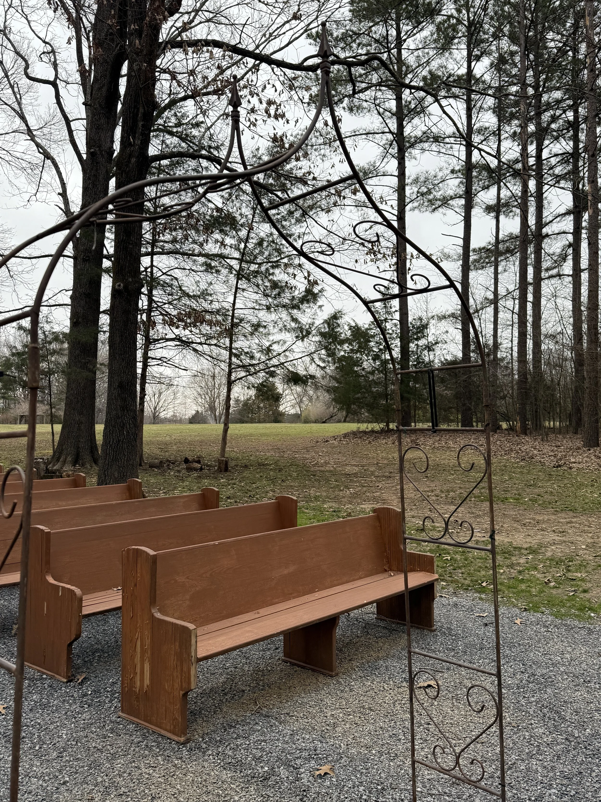 Sweet Heart Scrolled Metal Design