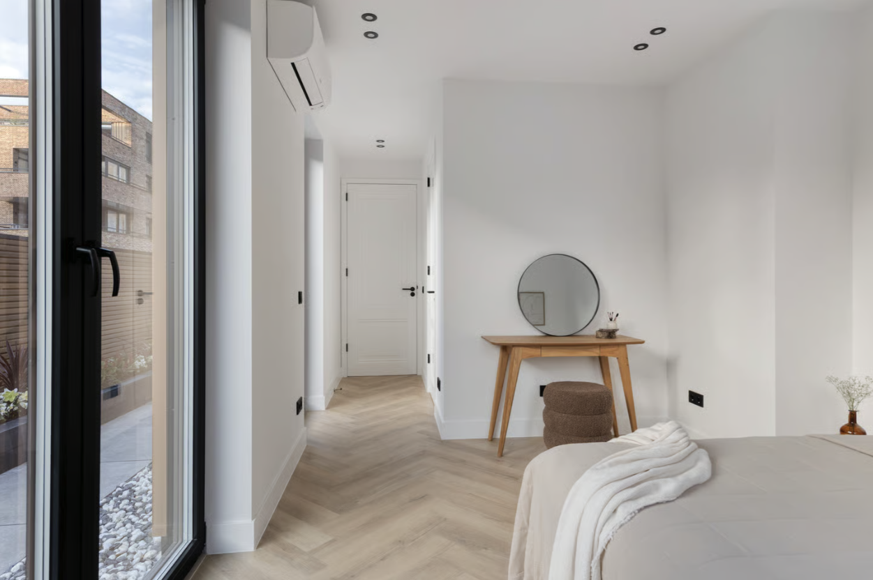 Bedroom 1 (Ground Floor)