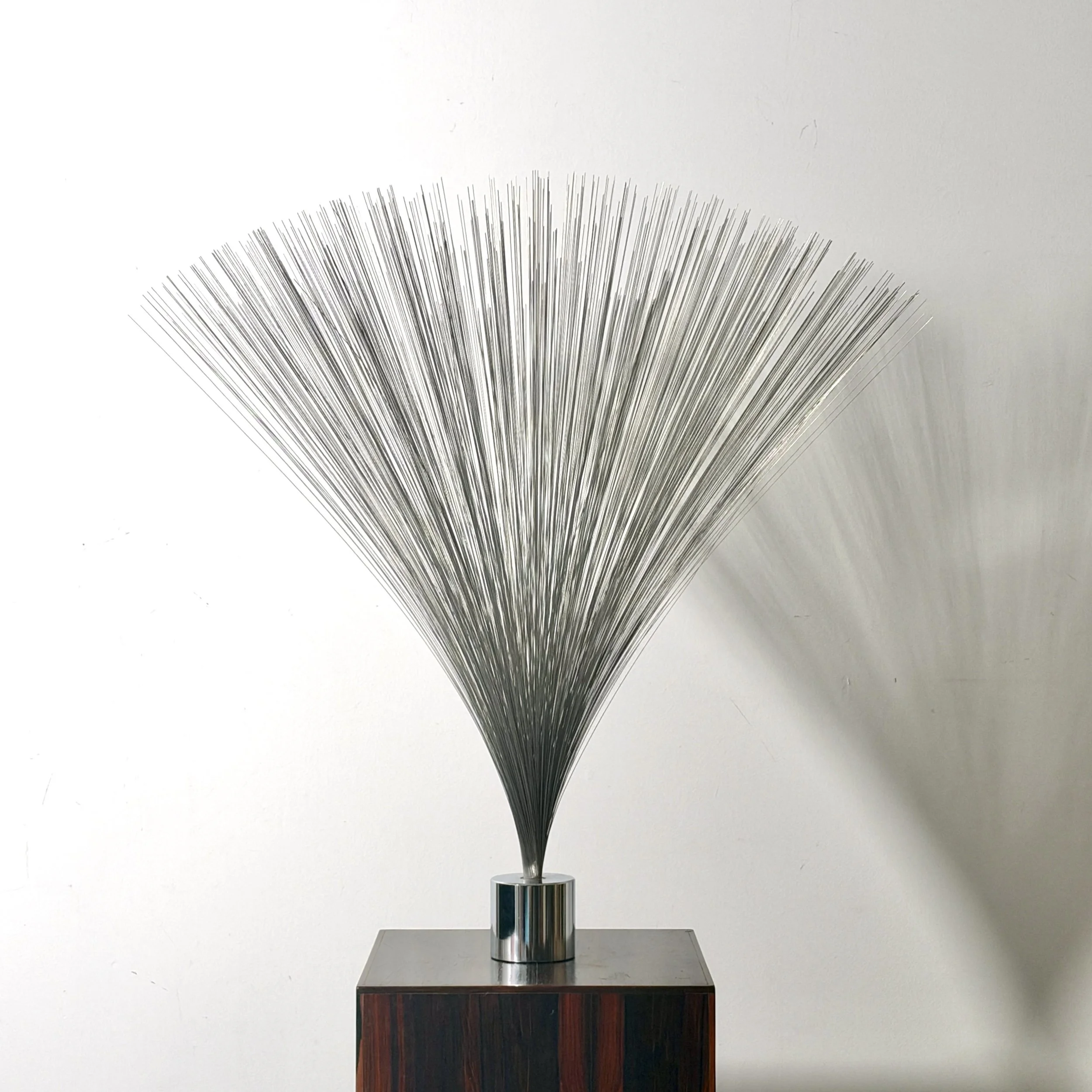 Dave Grossman Modernist Kinetic Wire Spray Sculpture 1970s