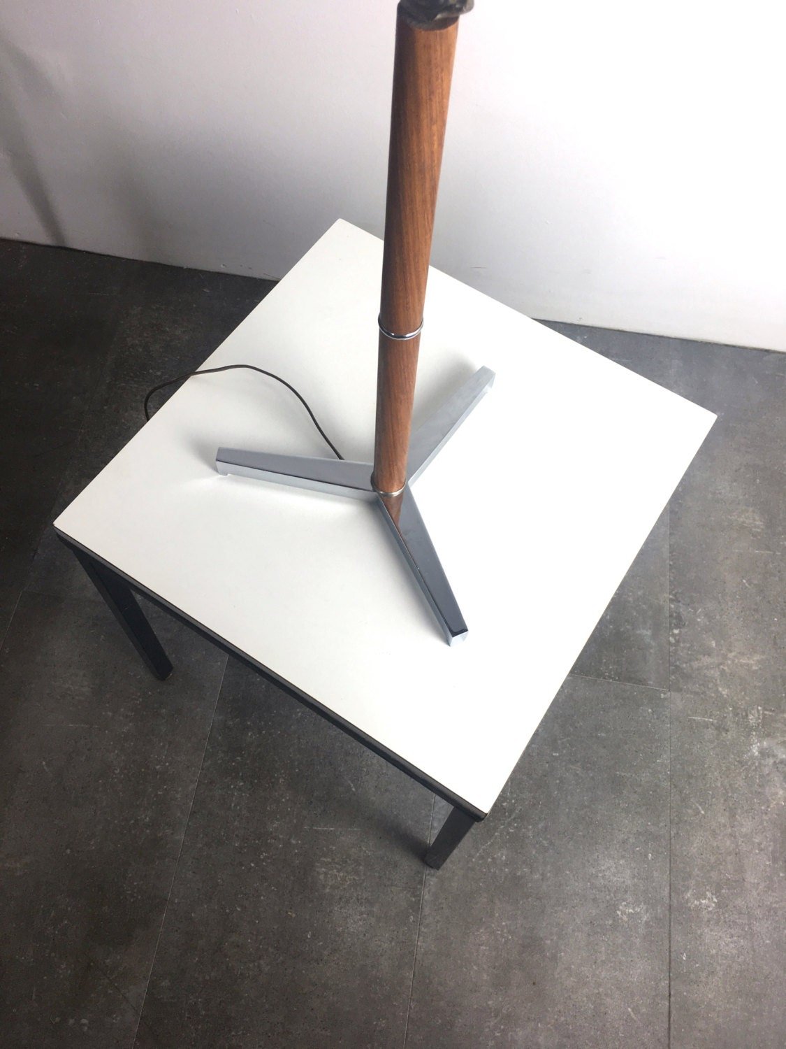 mid century modern furniture mcm vintage decor design art detroit michigan antique estate sale company oakland county bloomfield hills store birmingham gallery