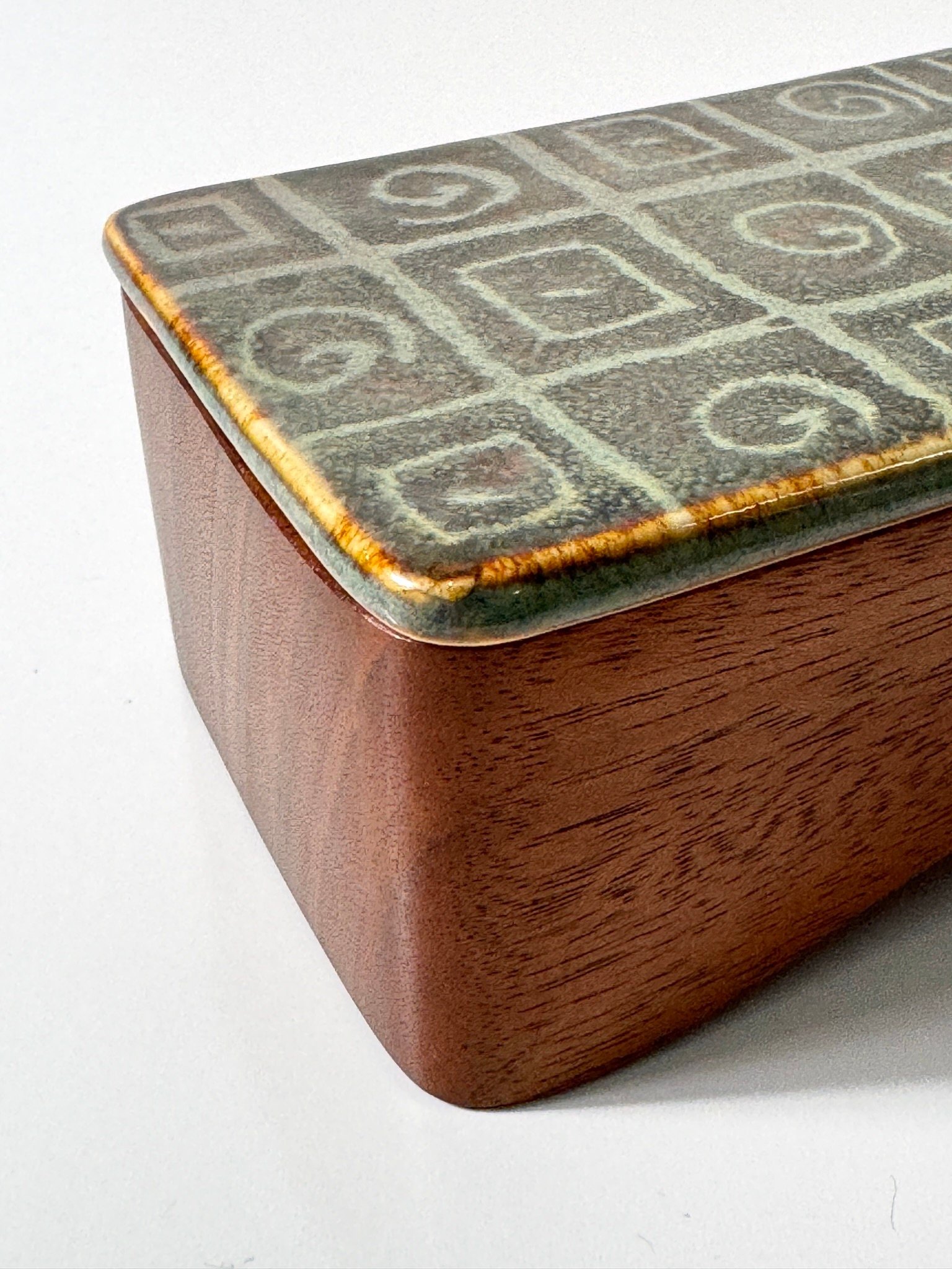 mid century modern furniture mcm vintage decor design art detroit michigan antique estate sale company oakland county bloomfield hills store birmingham gallery