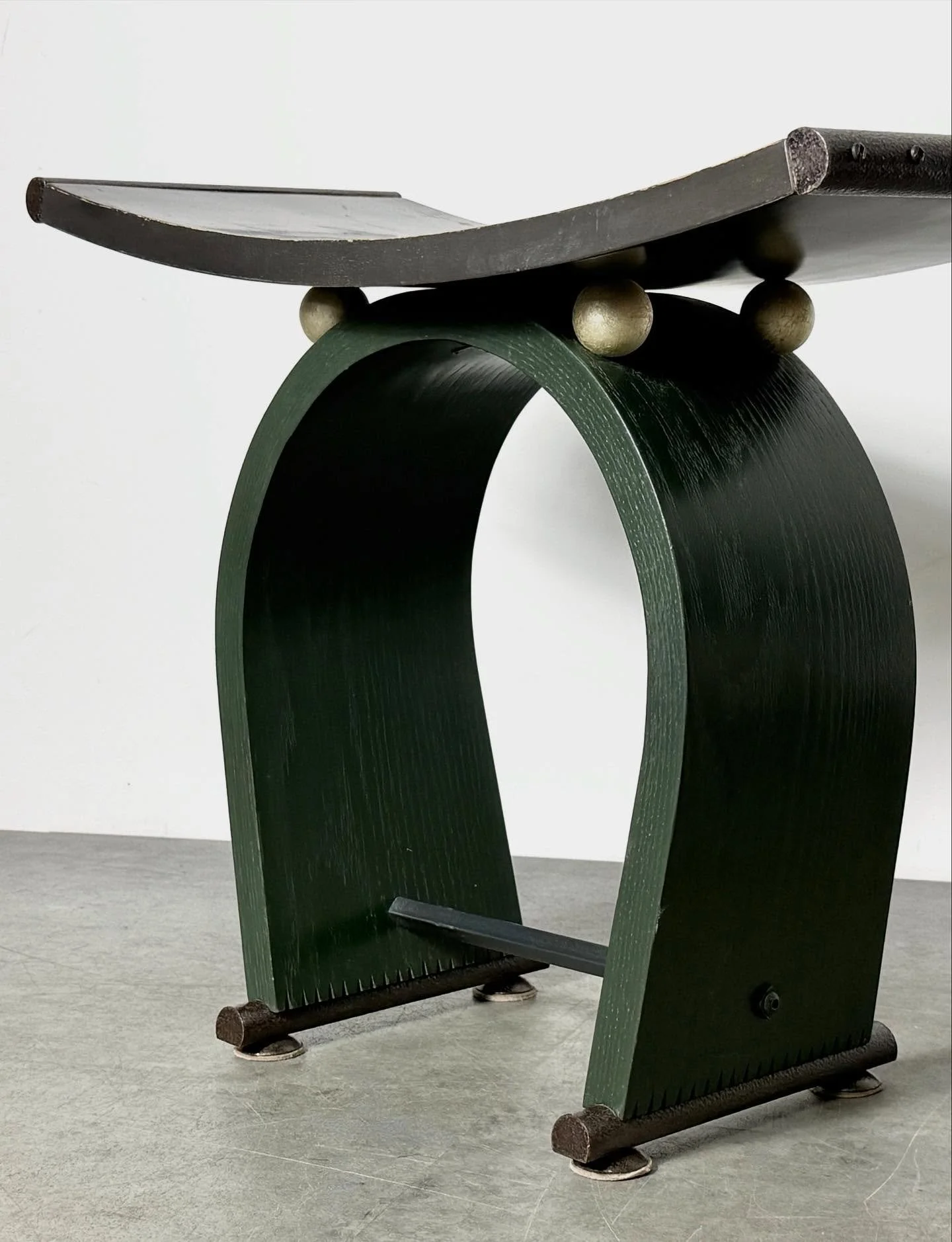 Endless details. David N. Ebner 1992 #davidebner #davidnebner #americancraftsman #studiocraft #americanstudio #craftsman #moderndesign #moderninterior #architecturaldesign #handcrafted #americancraft #stool #vintage