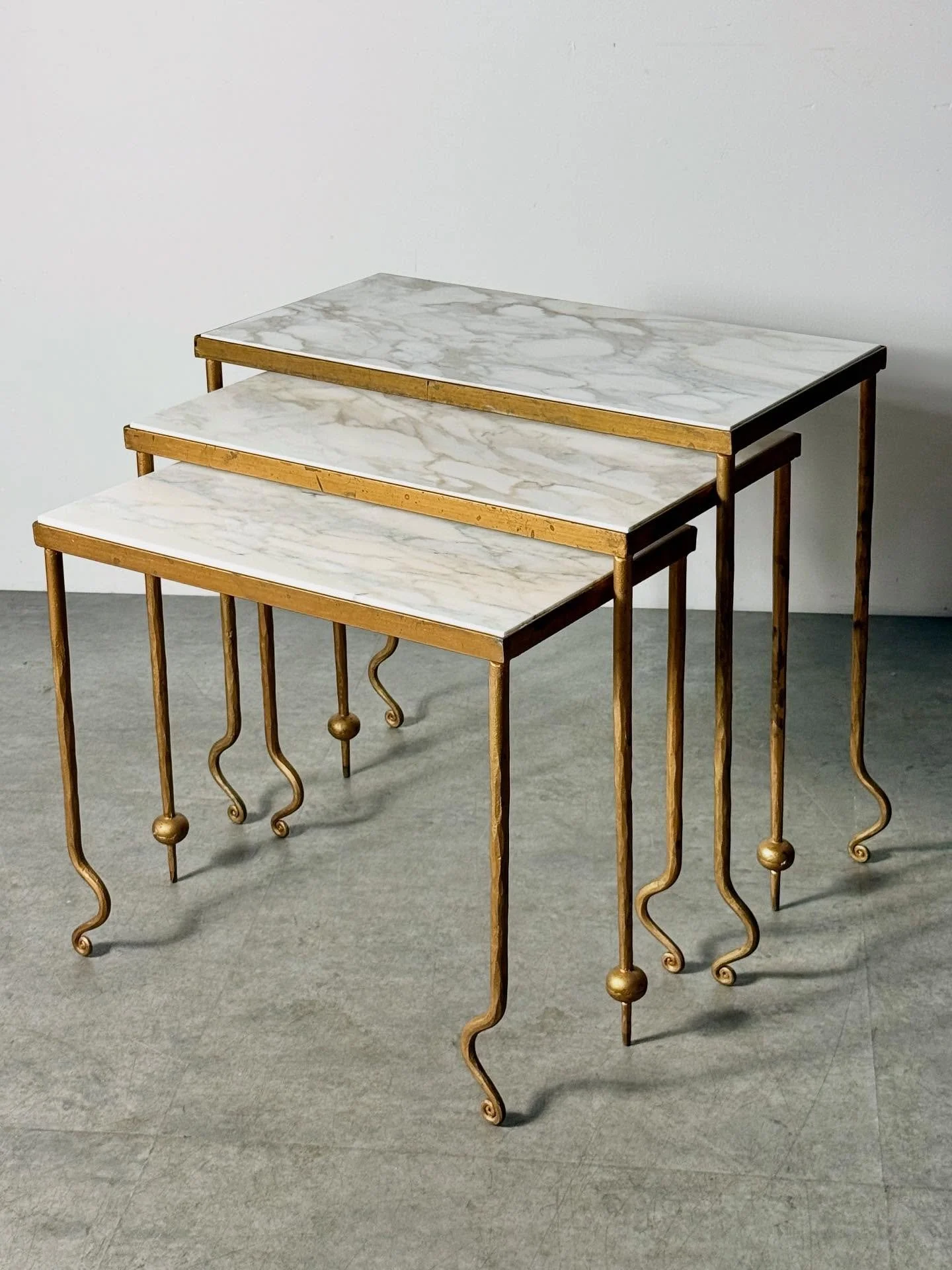 Current obsession. #renedrouet #frenchdesign #NestingTables #ModernDesign #ModernDecor #InteriorDesiger #interiordesign #moderninterior #20centurydesign #sculpturalfurniture