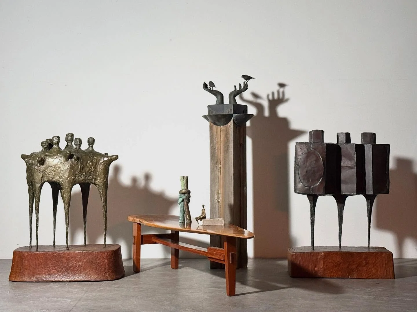 Honored to have acquired several works by Michigan artist Stephen Veresh. A true hidden gem of a creator. #stephenveresh #sculpture #modernart #bronzesculpture #abstractsculpture #modernism #modernsculpture #michiganartist #detroitartist #midcenturym