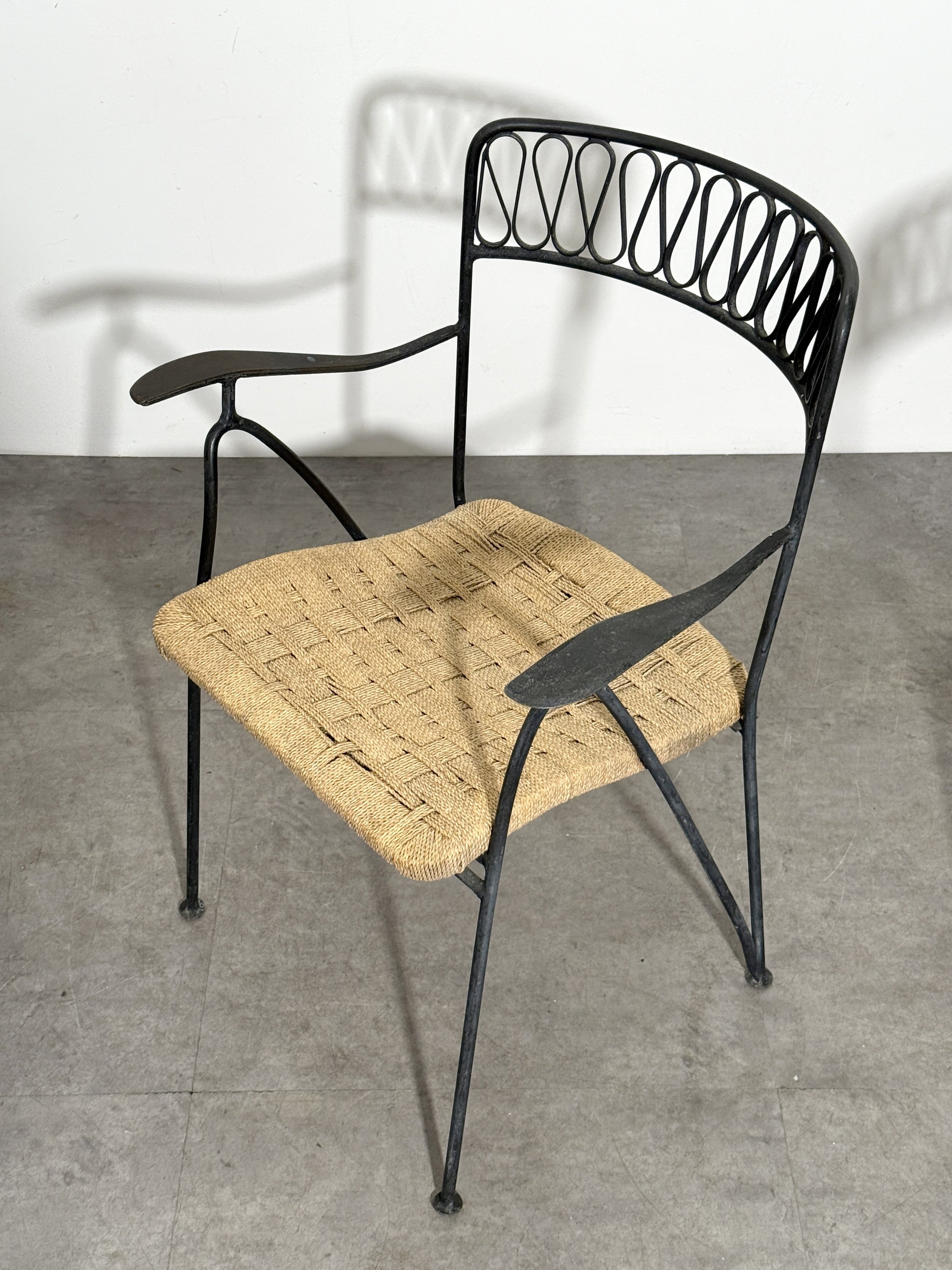 vintage mid century modern italian outdoor dining chairs wroght iron woven seat bistro chairs tempestini salterini ribbon chairs set rare italian outdoor chairs sculptural iron patio chairs